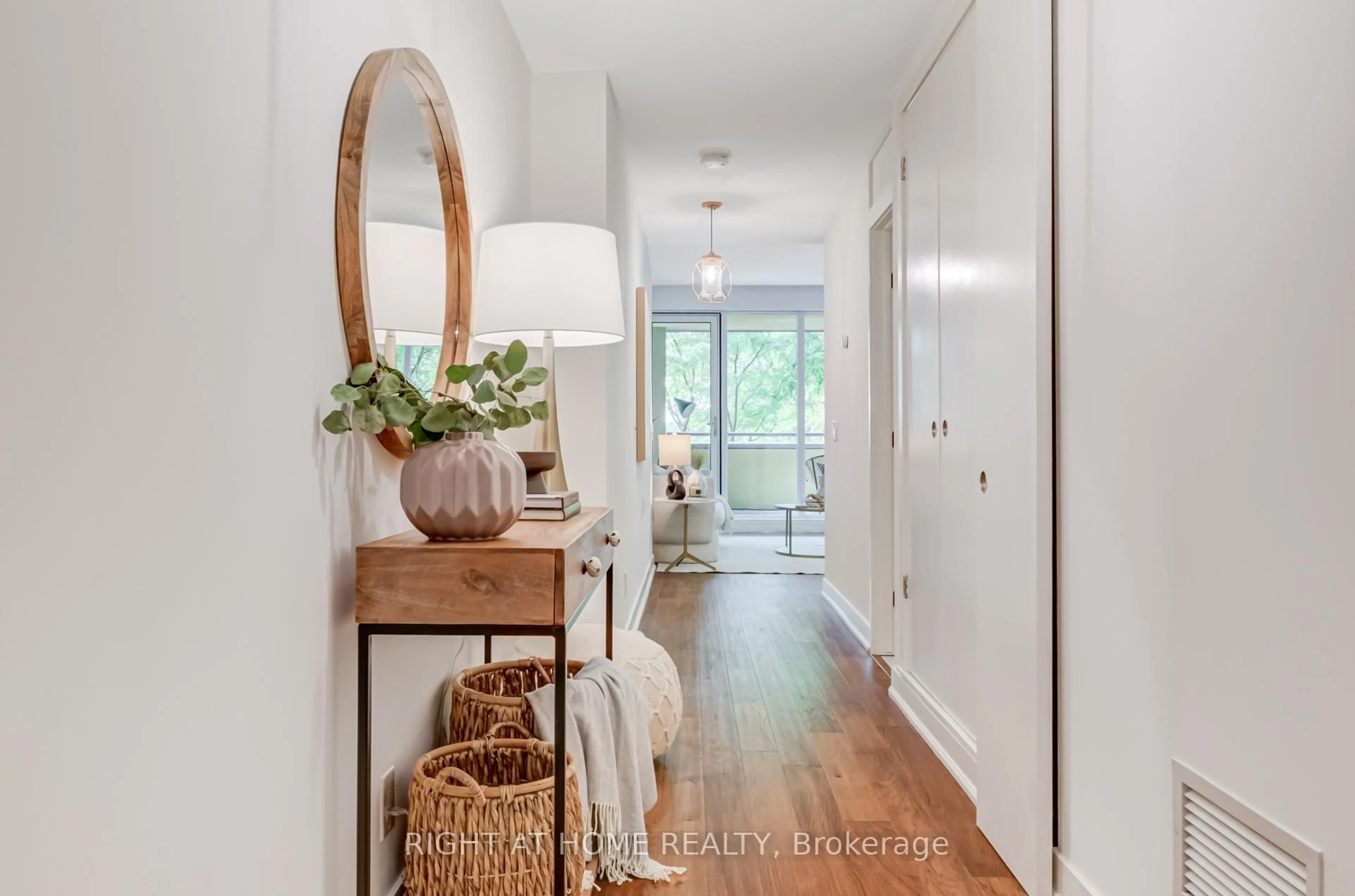 Indoor entryway for 25 Ritchie Ave #307, Toronto Ontario M6R 2J6