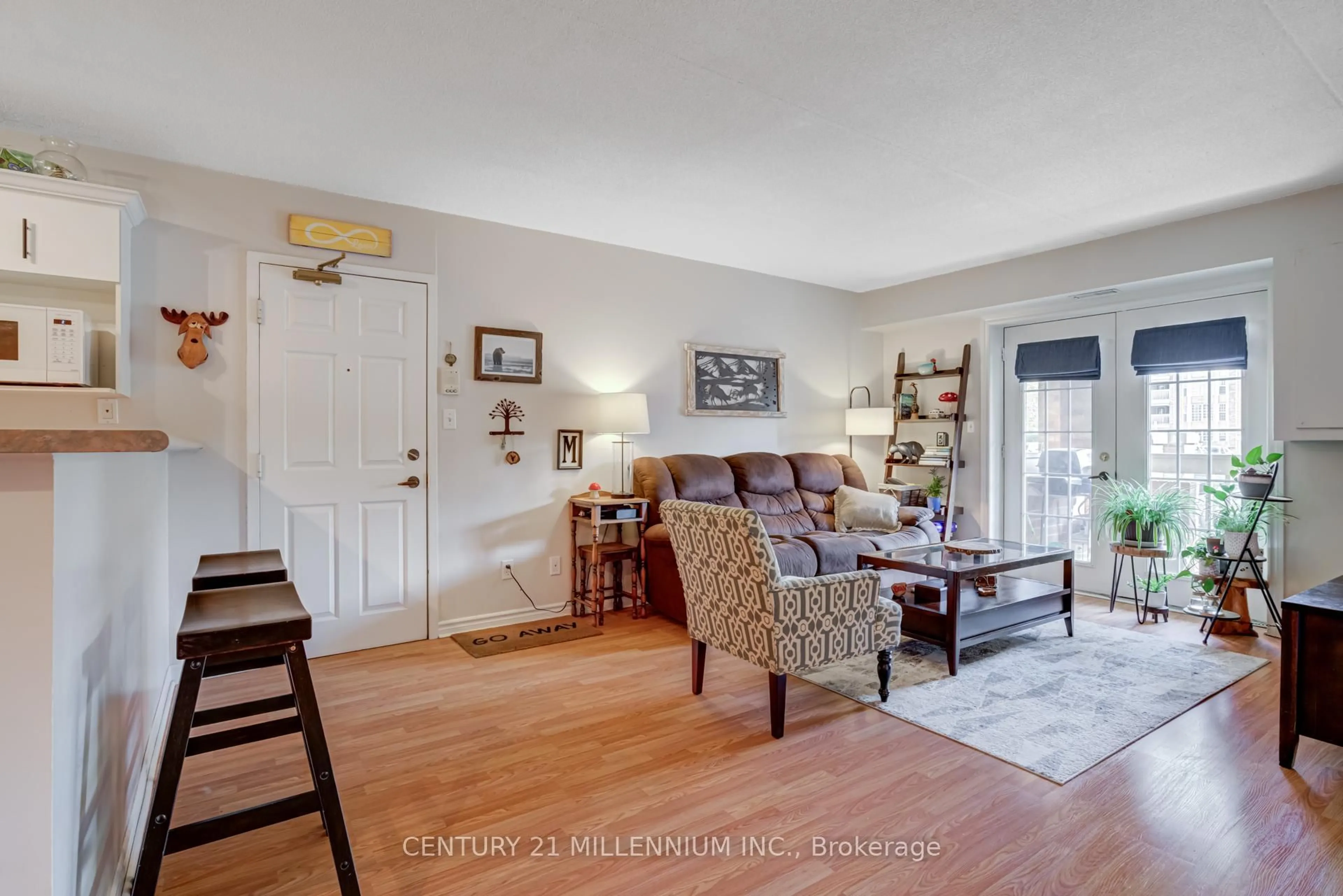 Living room with furniture, unknown for 4003 Kilmer Dr #110, Burlington Ontario L7M 4M1