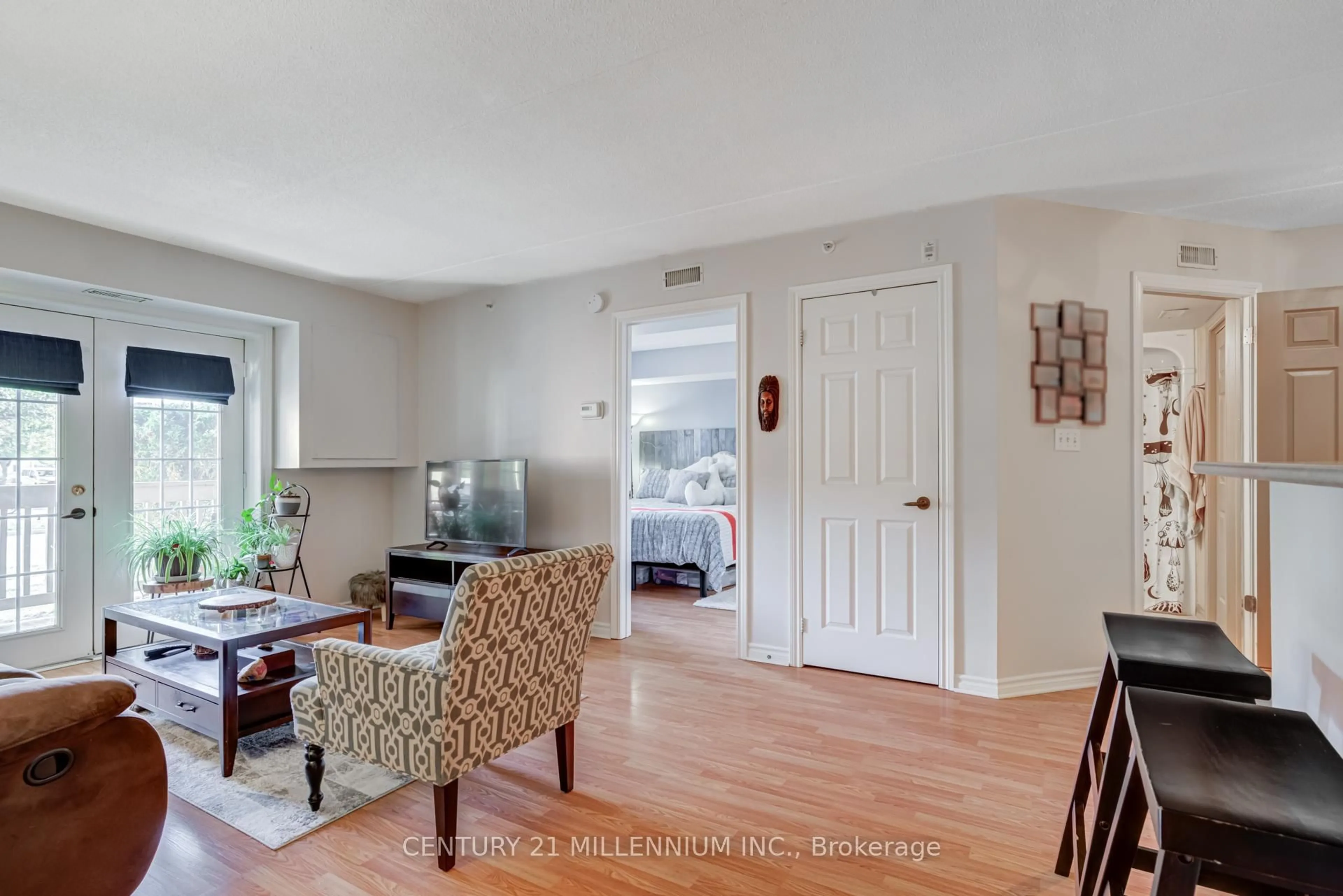 Living room with furniture, unknown for 4003 Kilmer Dr #110, Burlington Ontario L7M 4M1