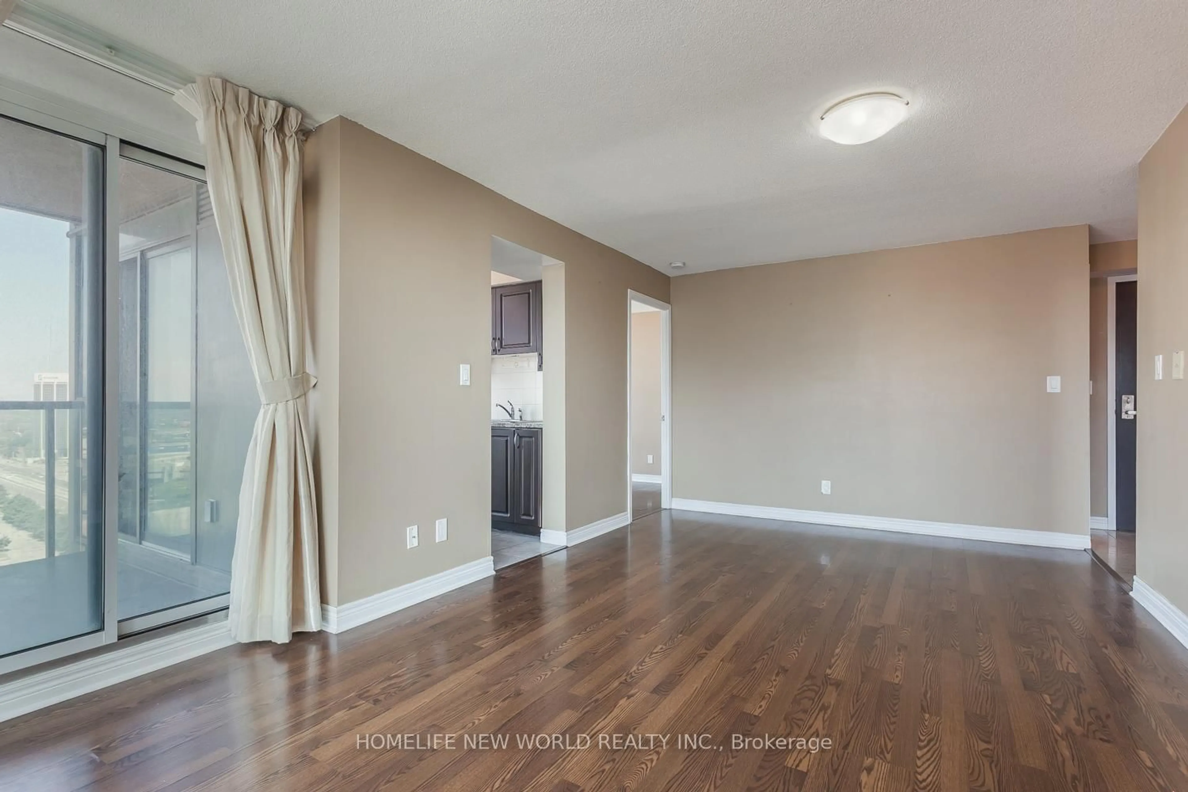 A pic of a room for 208 Enfield Pl #2108, Mississauga Ontario L5B 0B8