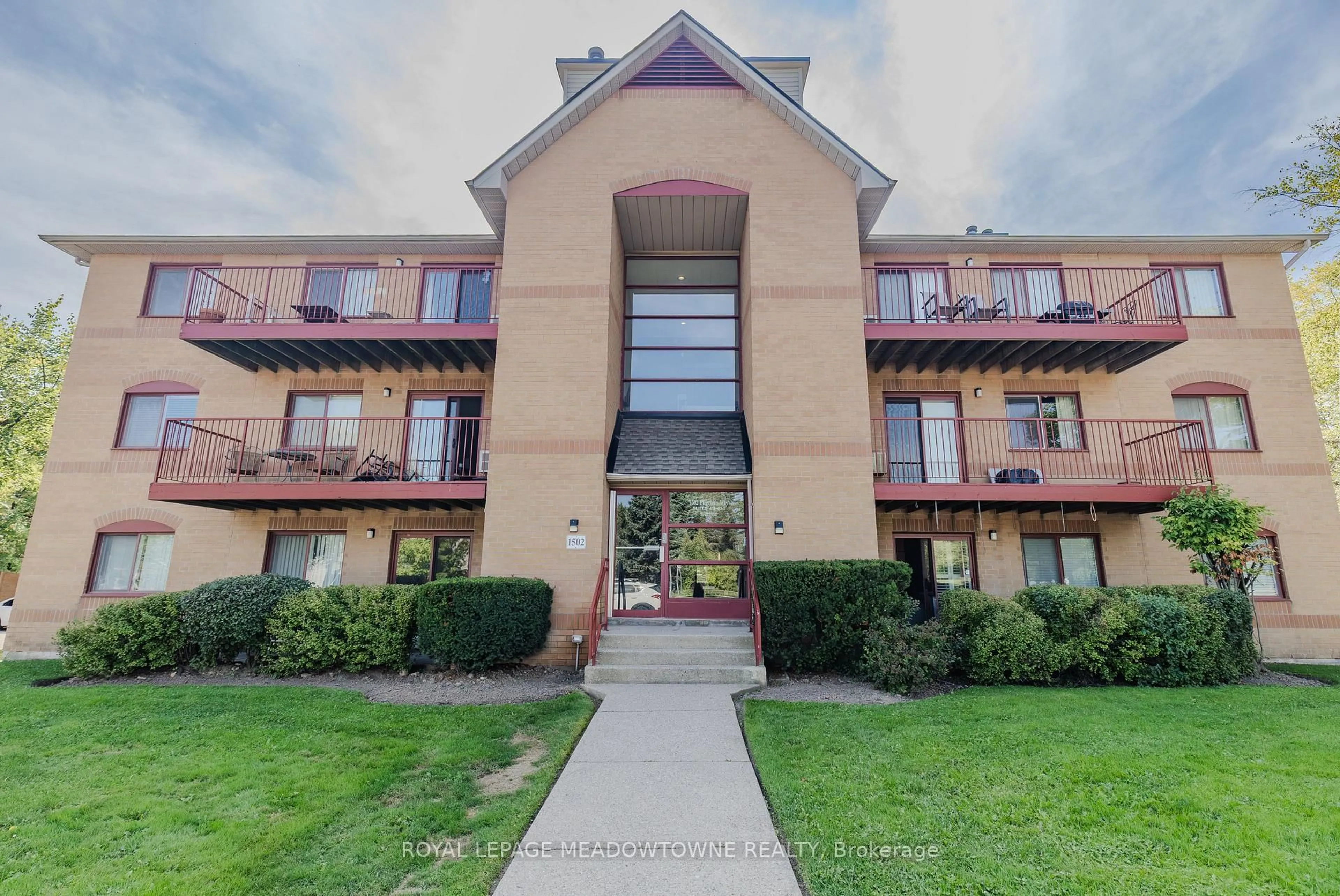 Unknown for 1496 Pilgrims Way #112, Oakville Ontario L6M 3G9