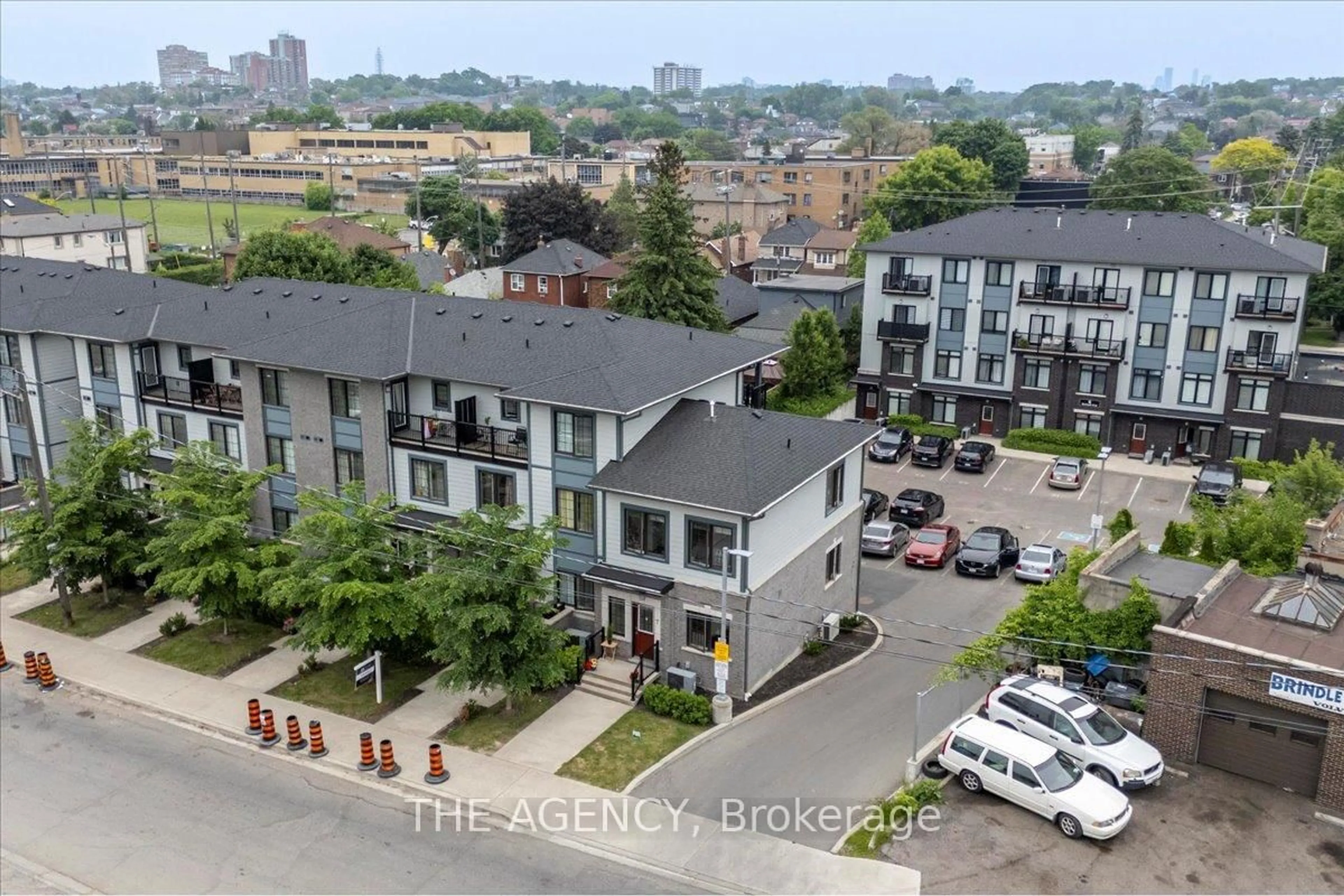 A pic from outside/outdoor area/front of a property/back of a property/a pic from drone, city buildings view from balcony for 7 Forbes Ave, Toronto Ontario M6M 0B5