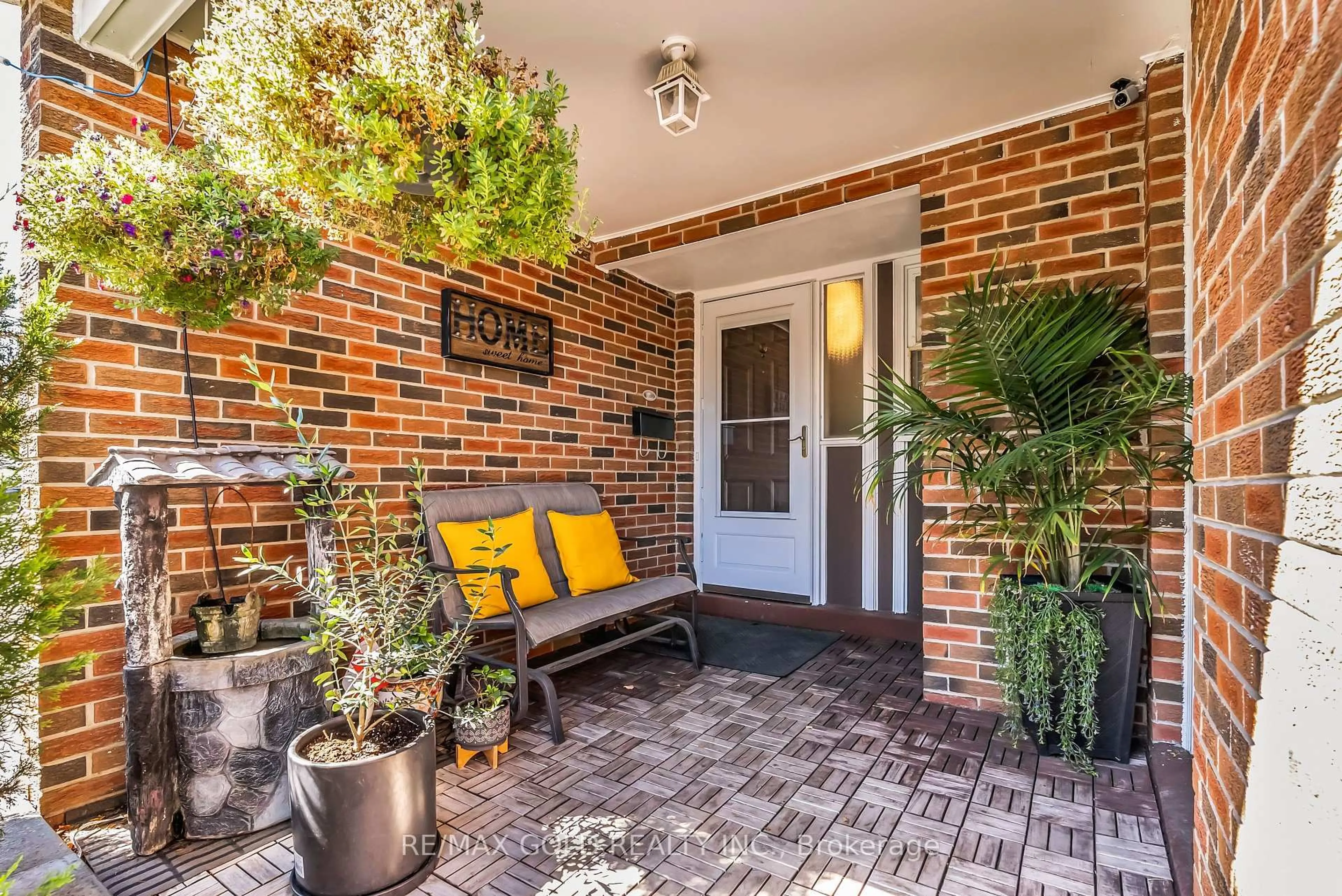 Unknown for 3065 Lenester Dr #7, Mississauga Ontario L5C 2B8