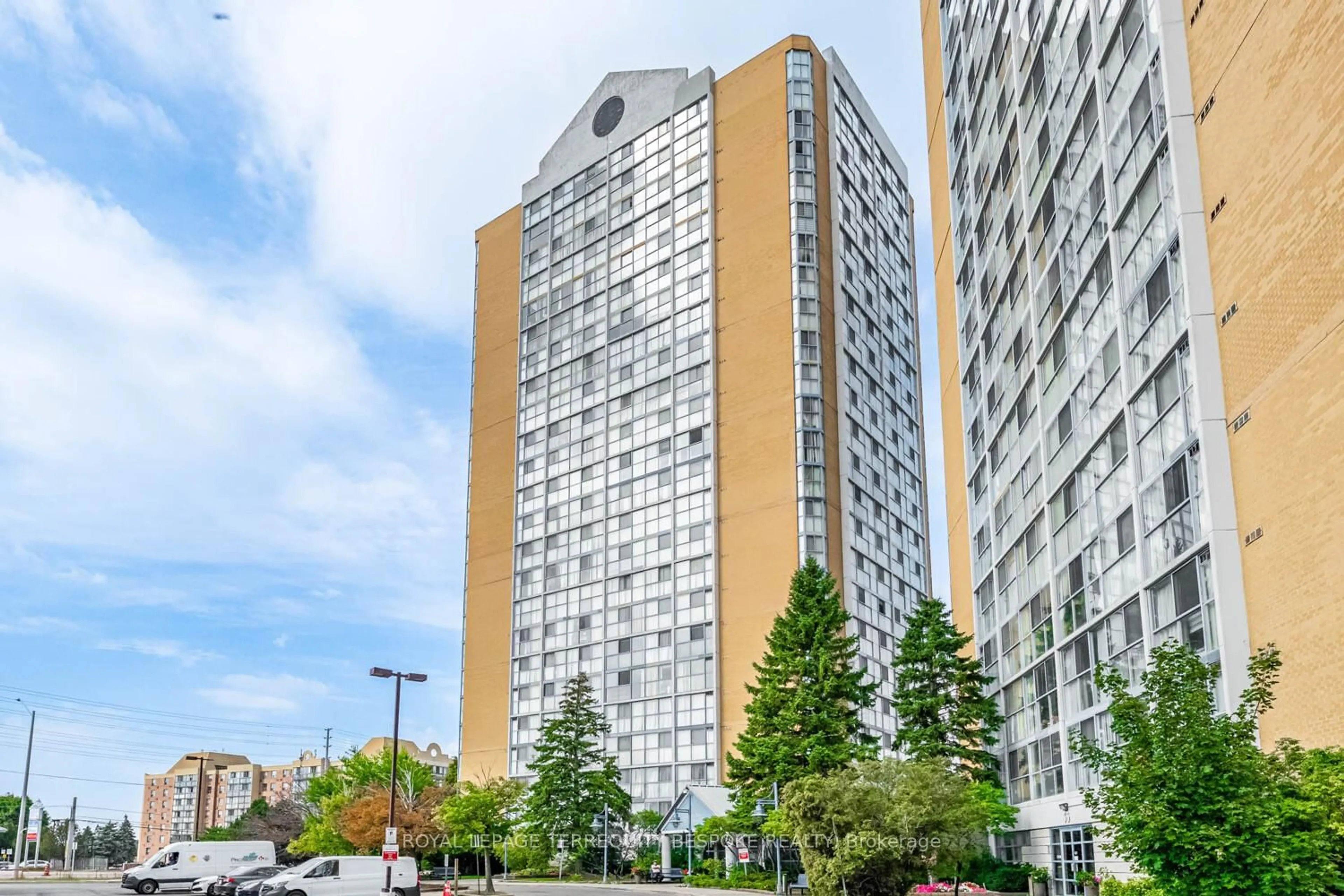 Unknown for 25 Trailwood Dr #303, Mississauga Ontario L4Z 3K9