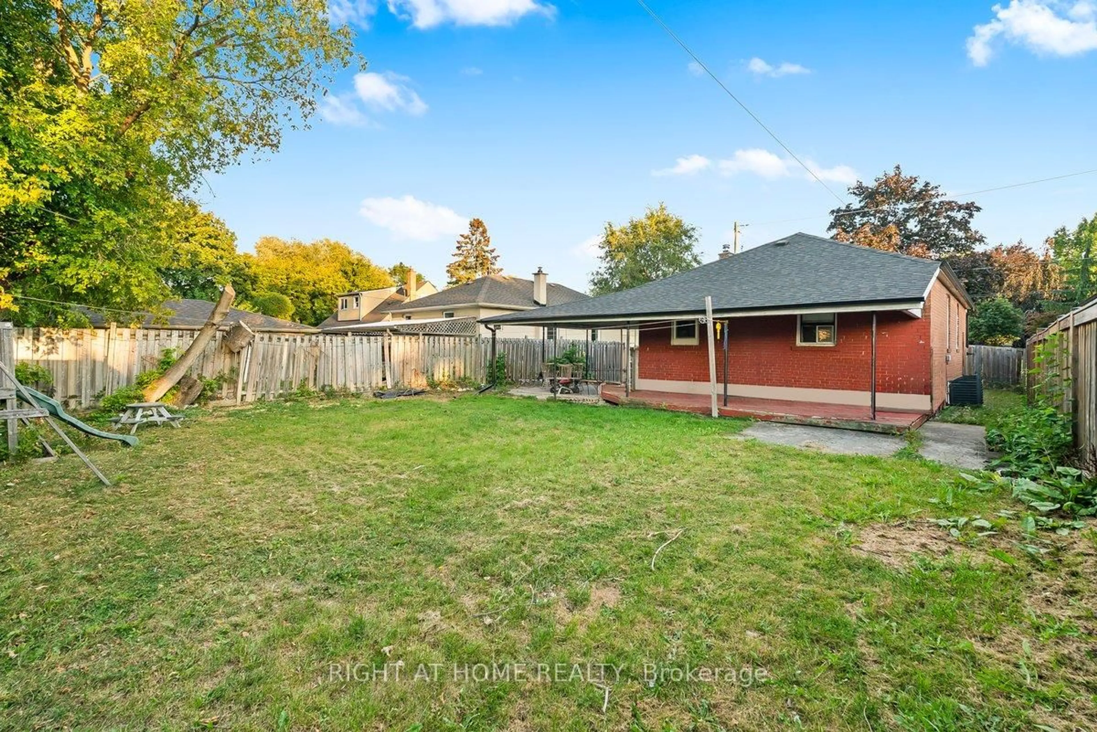 A pic from outside/outdoor area/front of a property/back of a property/a pic from drone, street for 6 Melody Rd, Toronto Ontario M9M 1C7