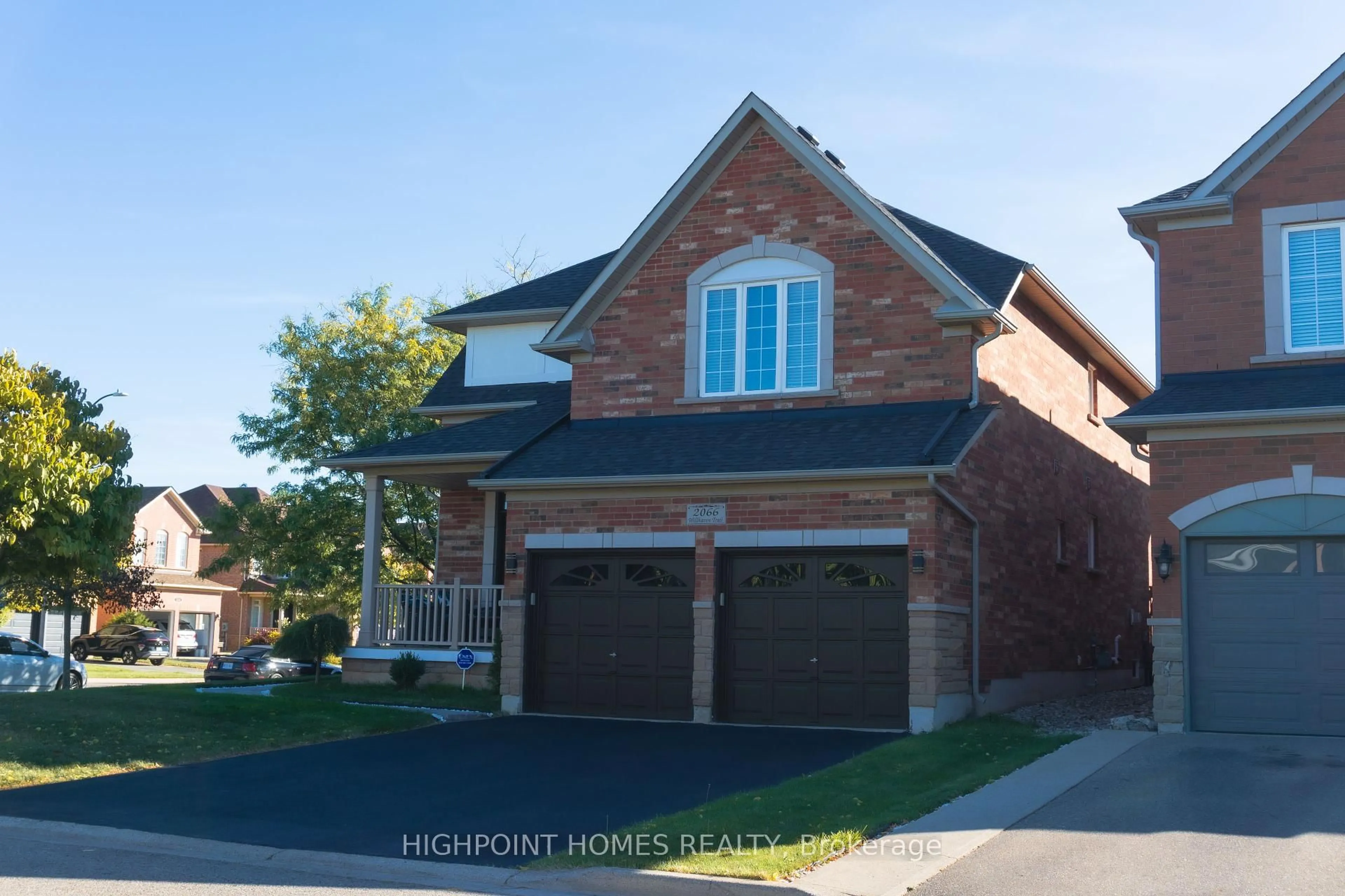 Home with brick exterior material, street for 2066 Willhaven Tr, Oakville Ontario L6M 5G3