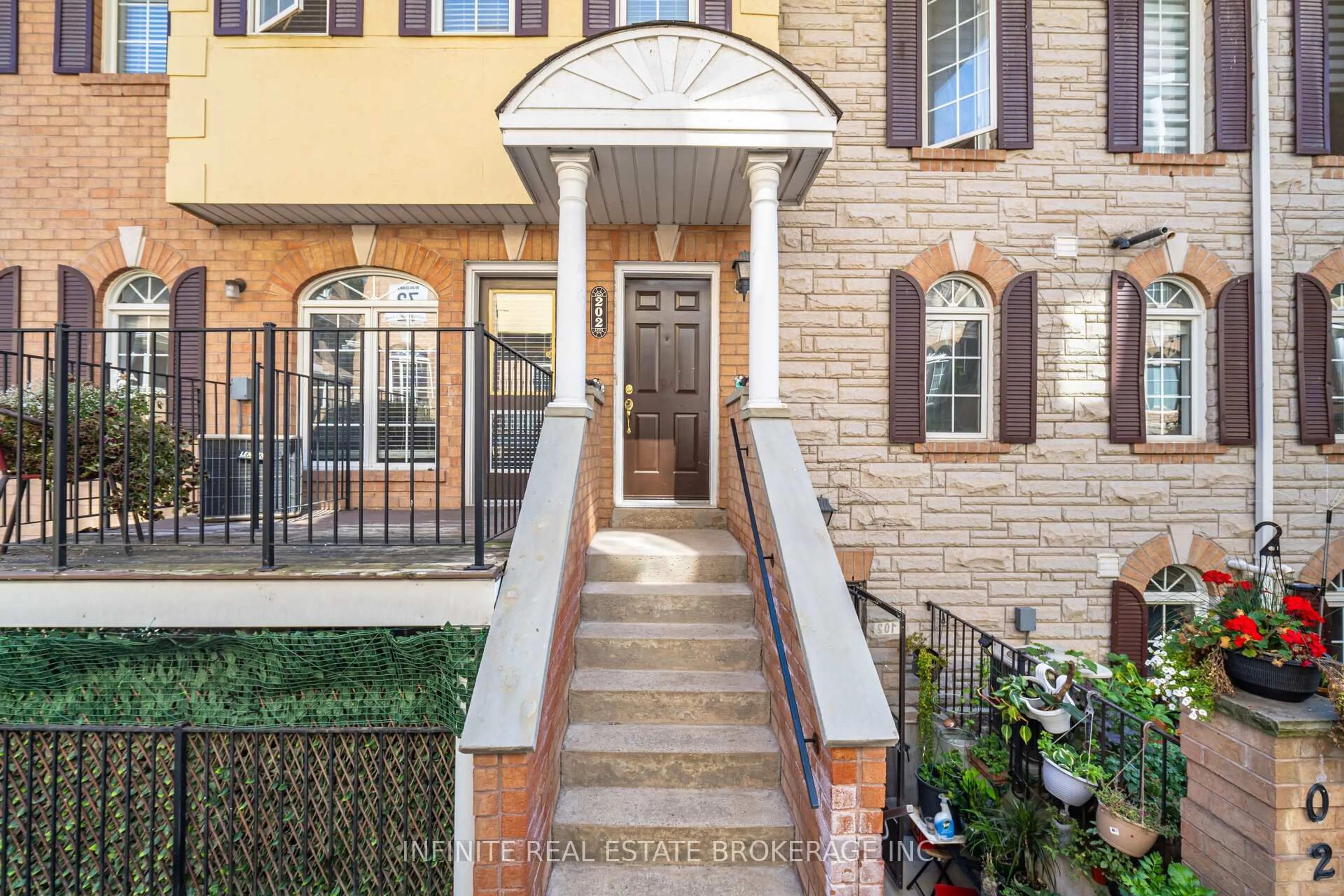 Unknown for 74 Sidney St, Toronto Ontario M6M 5J6
