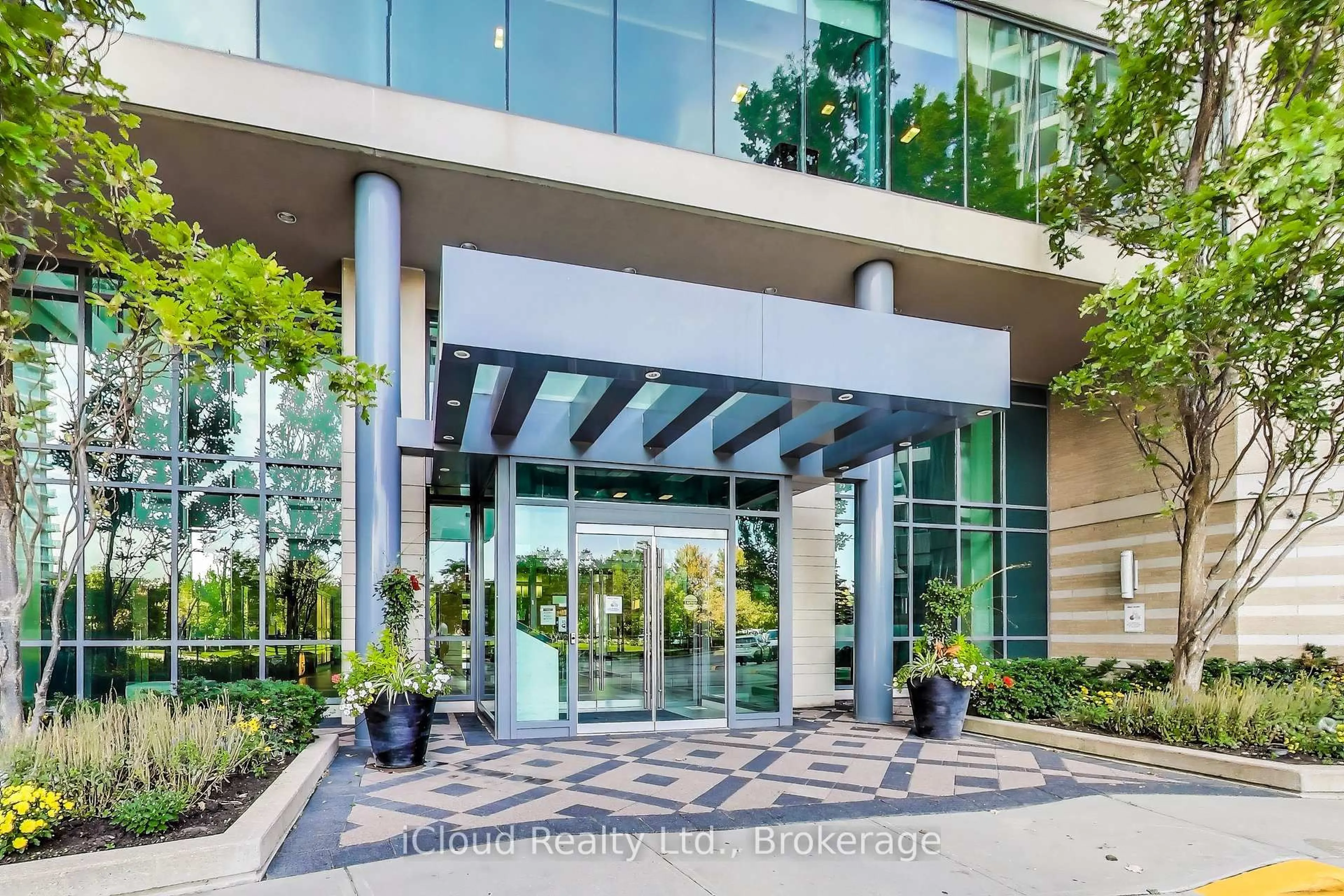Indoor foyer for 235 Sherway Gardens Rd #Ph205, Toronto Ontario M9C 0A2
