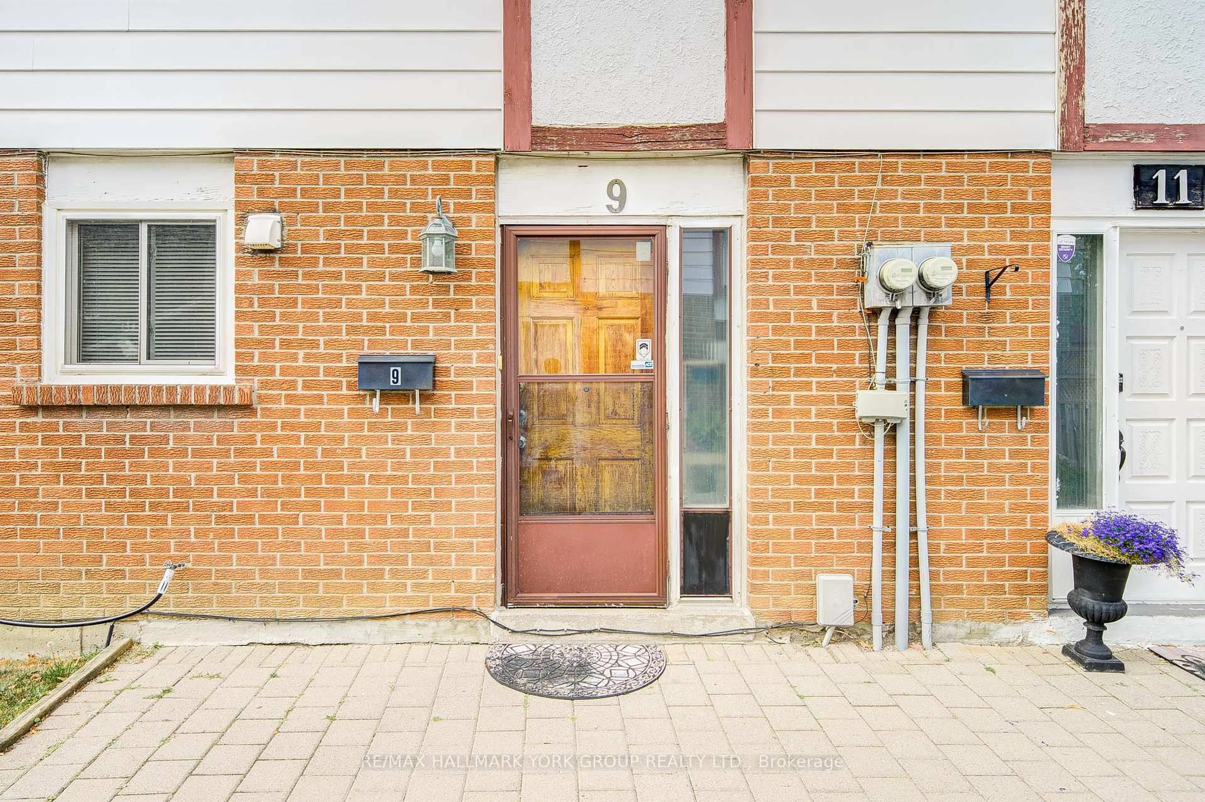 Unknown for 9 Bur Oak Way, Toronto Ontario M3L 2G3