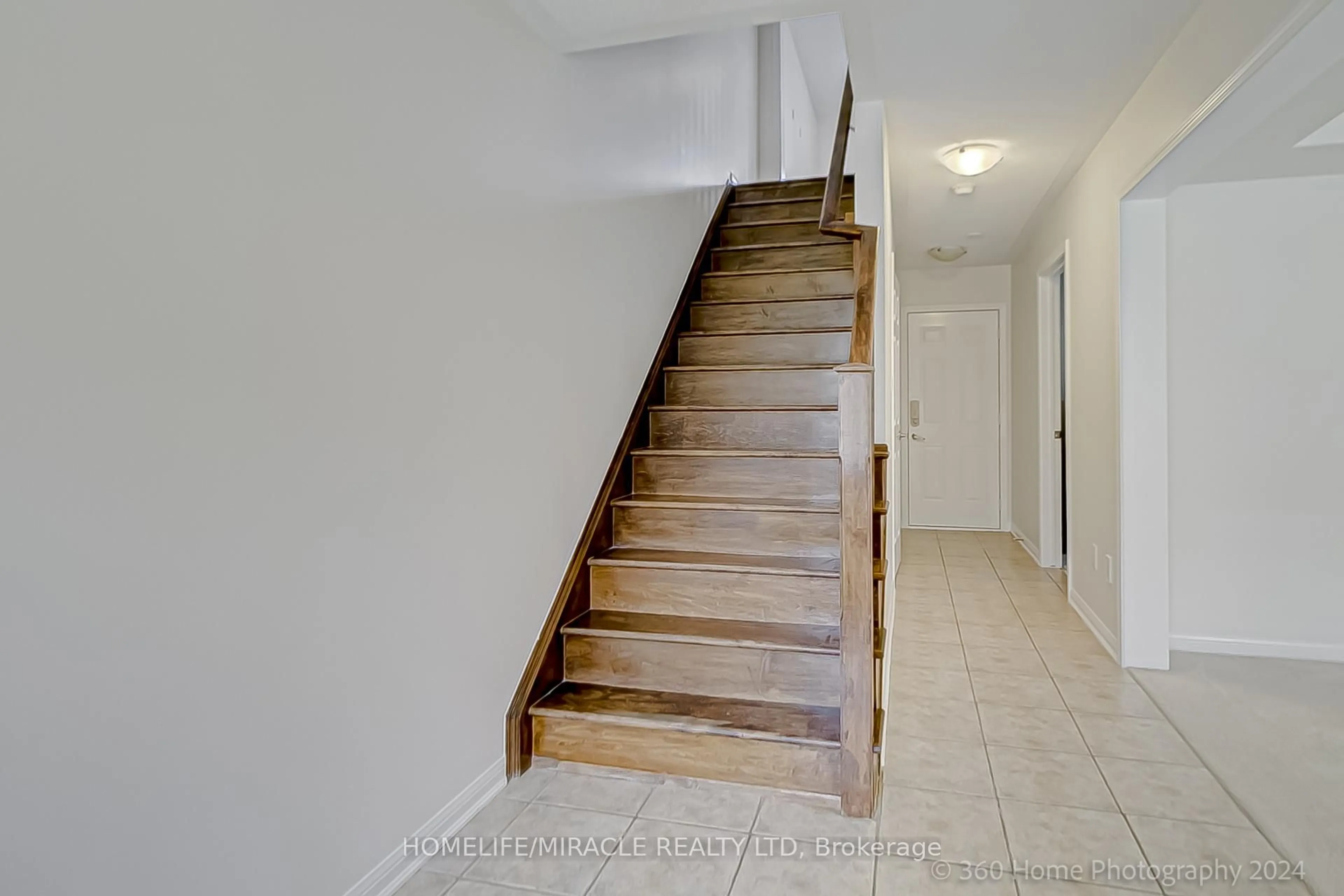 Stairs for 651 Cargill Path, Milton Ontario L9T 0G3