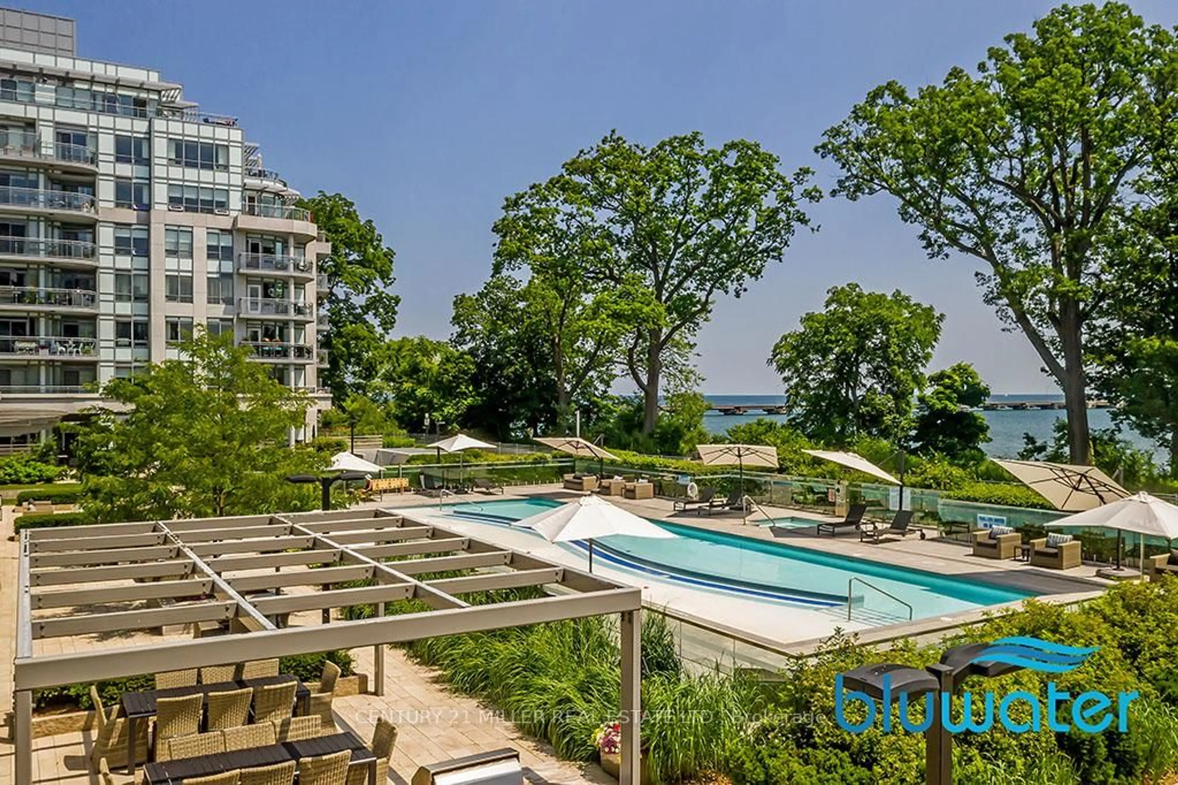 Pool for 3500 Lakeshore Rd #511, Oakville Ontario L6L 0B4