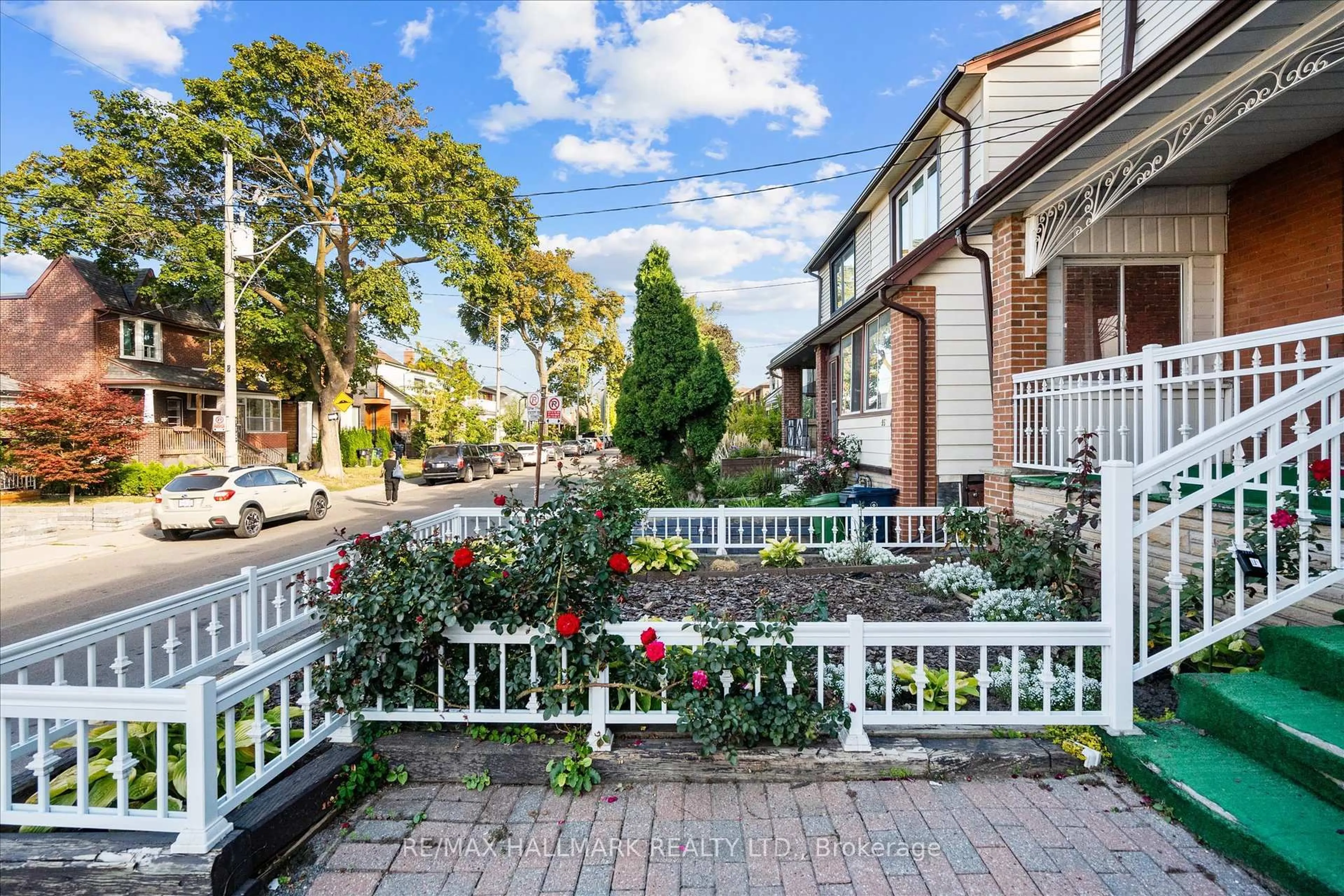 Patio, street for 93 Nairn Ave, Toronto Ontario M6E 4G9