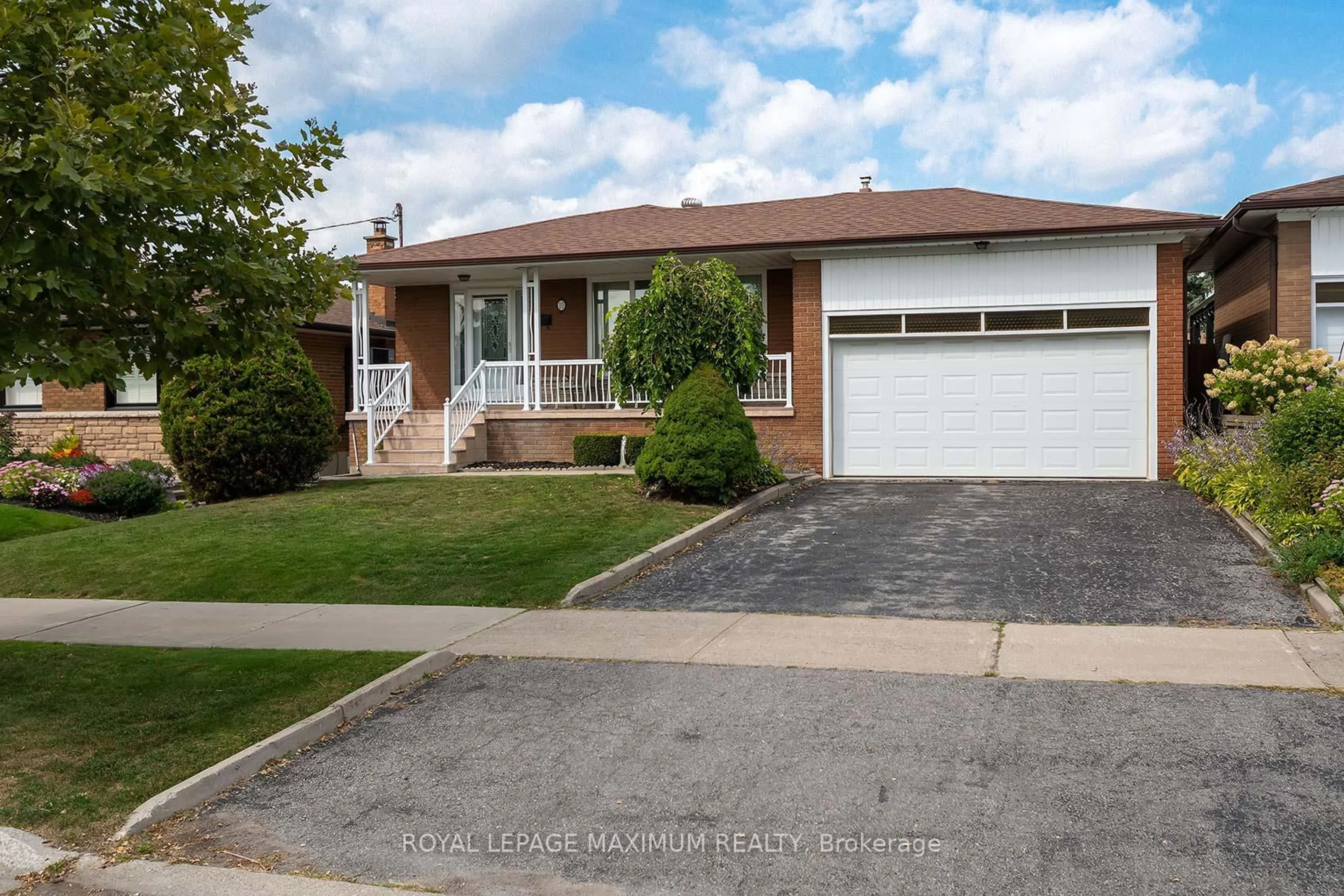Home with brick exterior material, street for 10 Gatesgill Cres, Toronto Ontario M3M 1X9