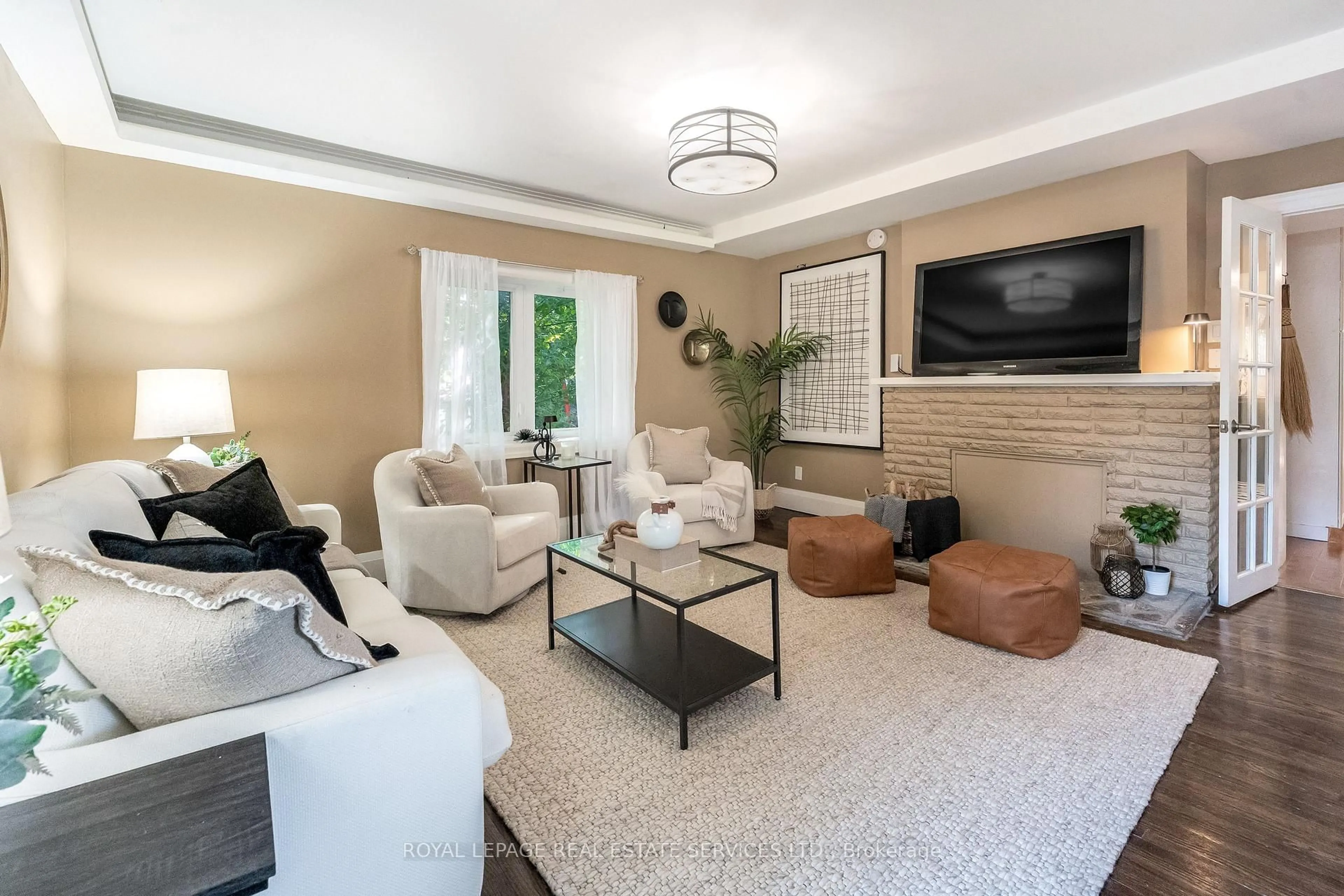 Living room with furniture, unknown for 150 Stanley Ave, Toronto Ontario M8V 1N9