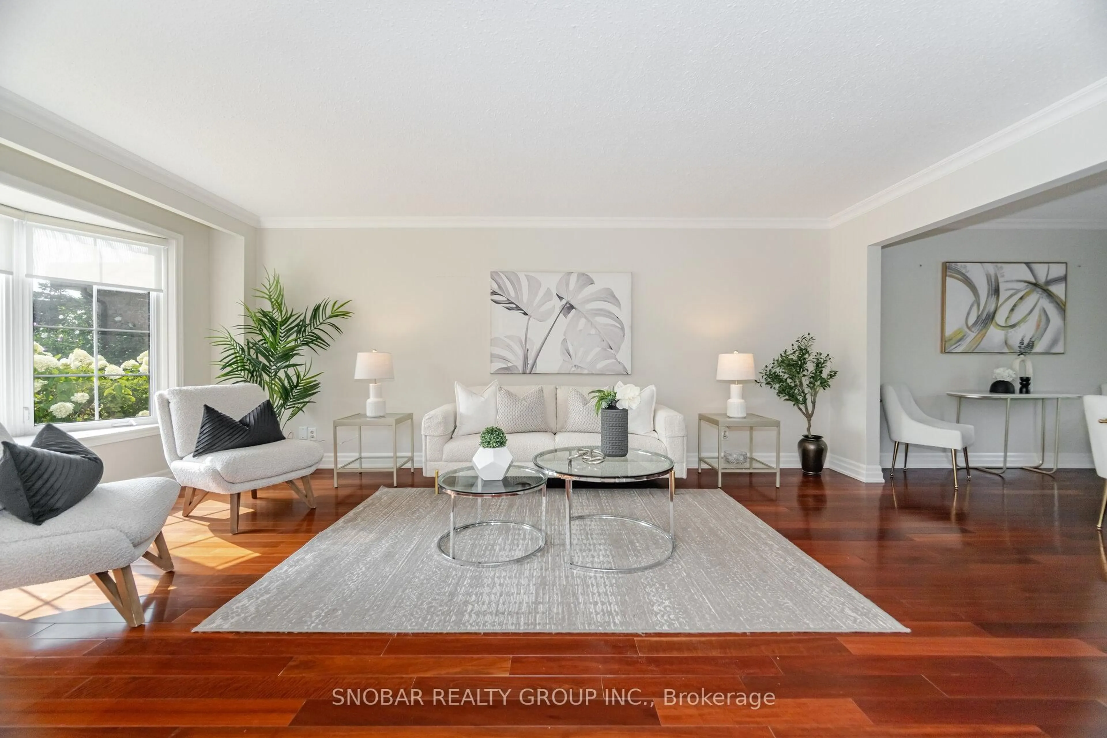 Living room with furniture, unknown for 2357 Morrison Ave, Mississauga Ontario L5C 3C6