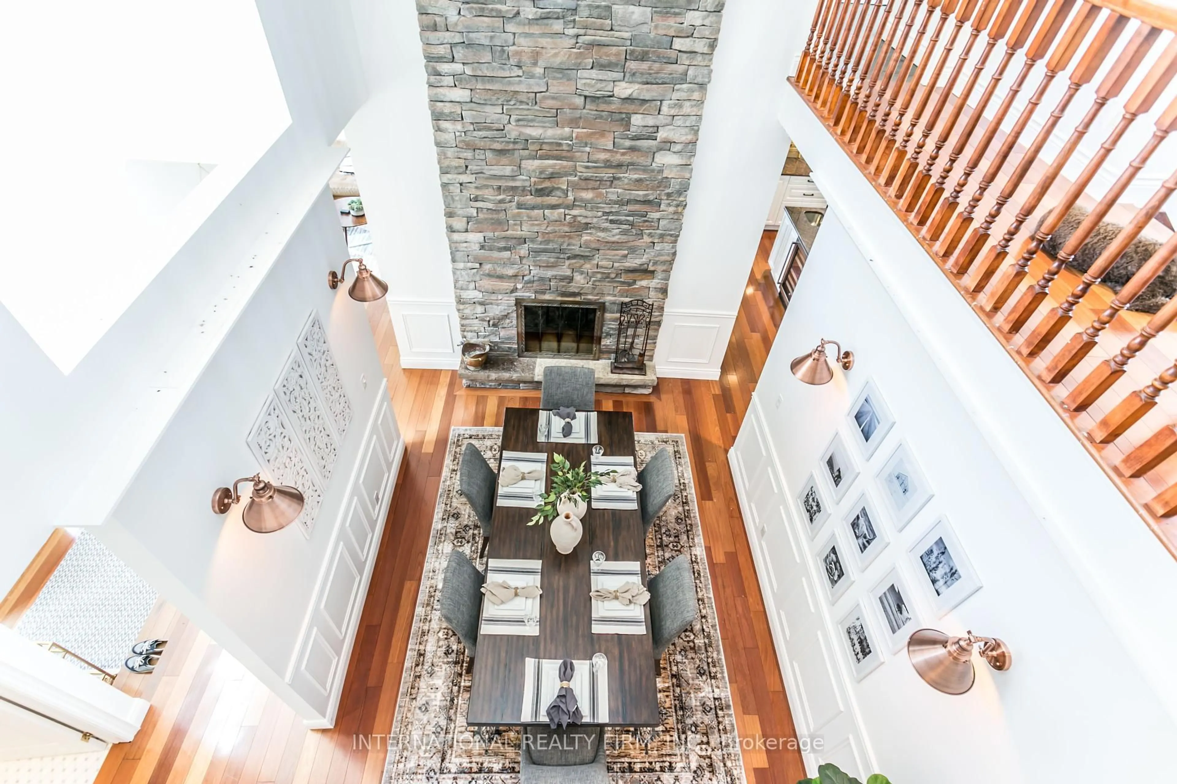 Indoor foyer for 1231 Martins Blvd, Brampton Ontario L6Y 0A1