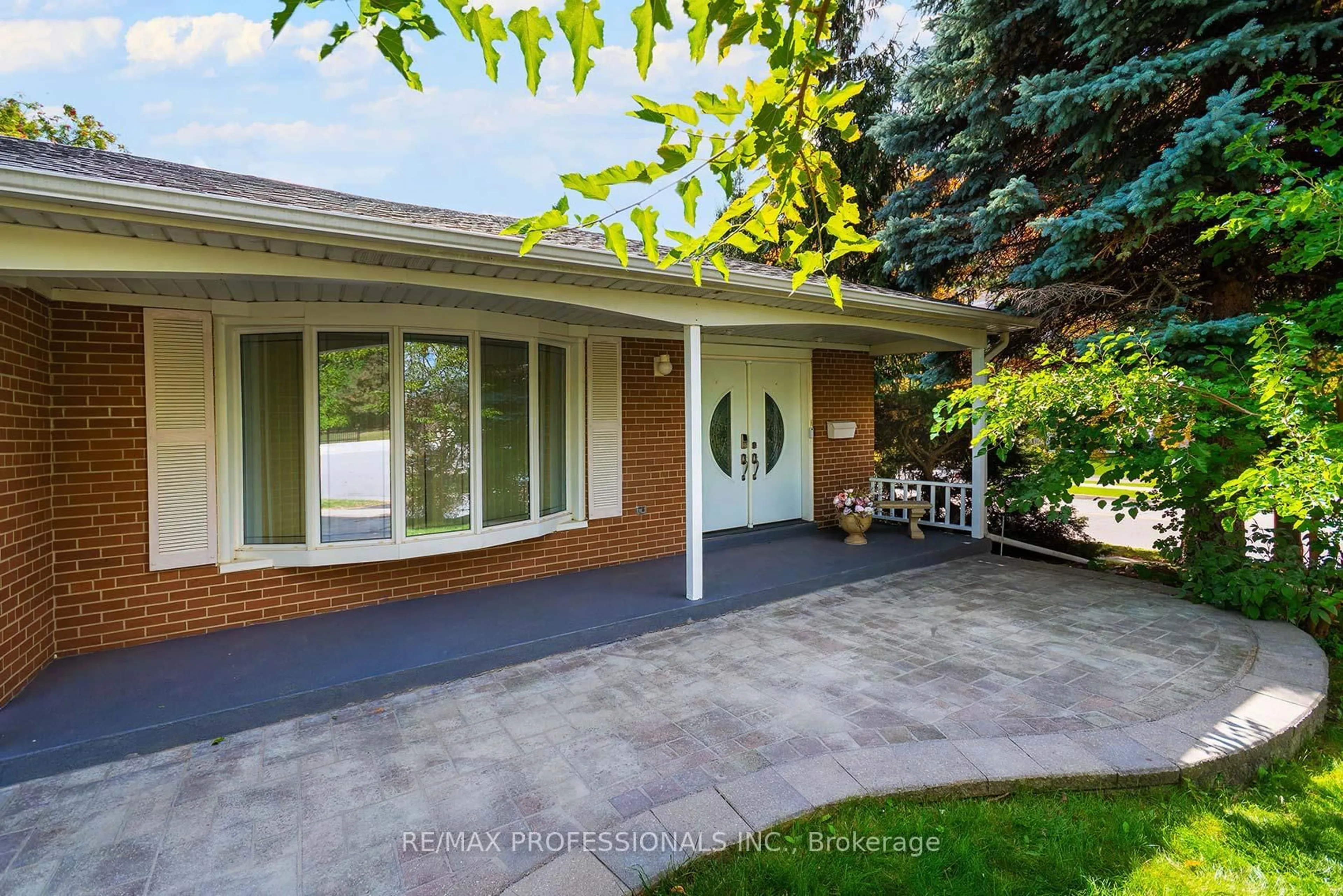 Unknown for 37 Sunplains Cres, Toronto Ontario M9C 1M4