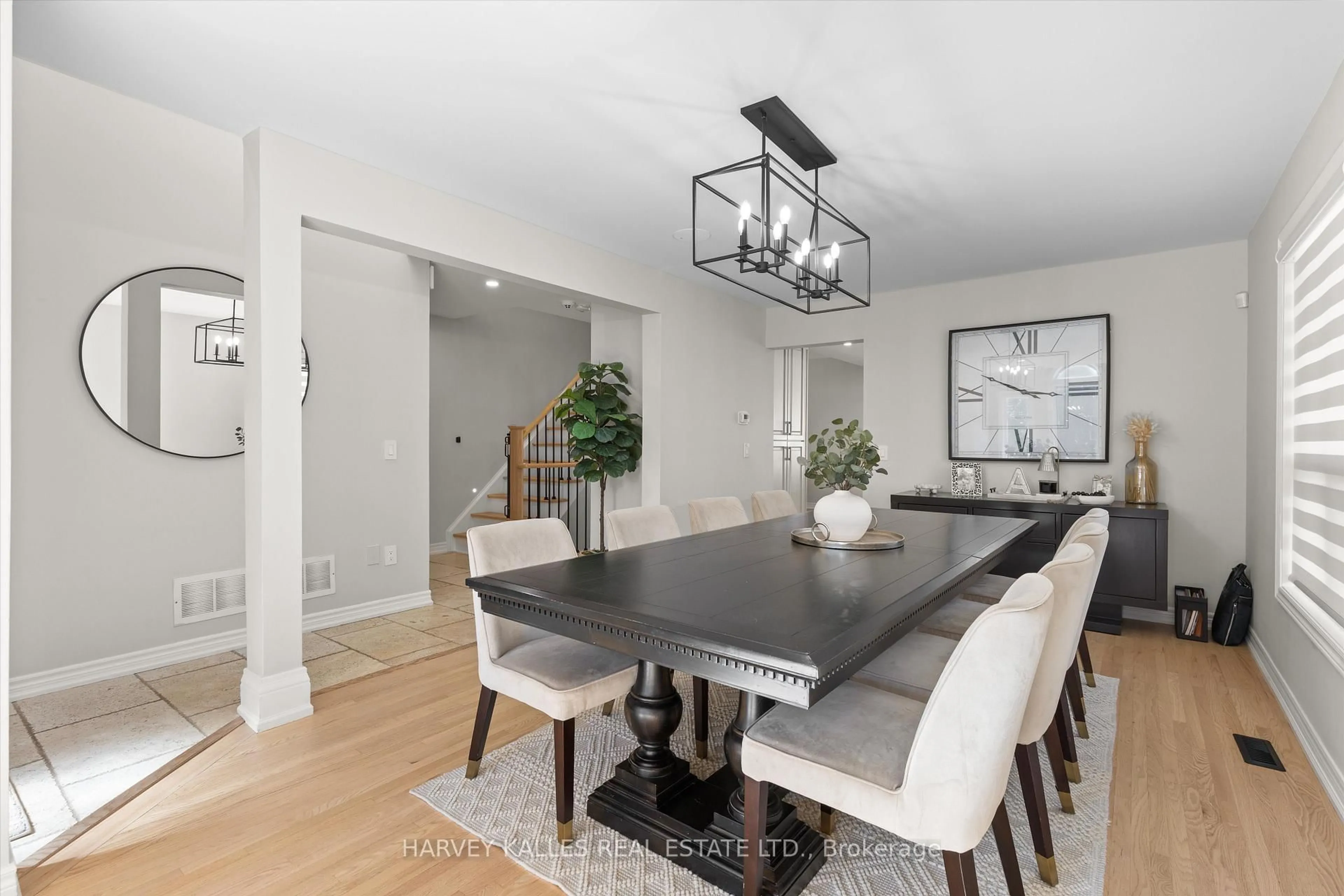 Dining room, unknown for 135 Riverwood Terr, Caledon Ontario L7E 1S5