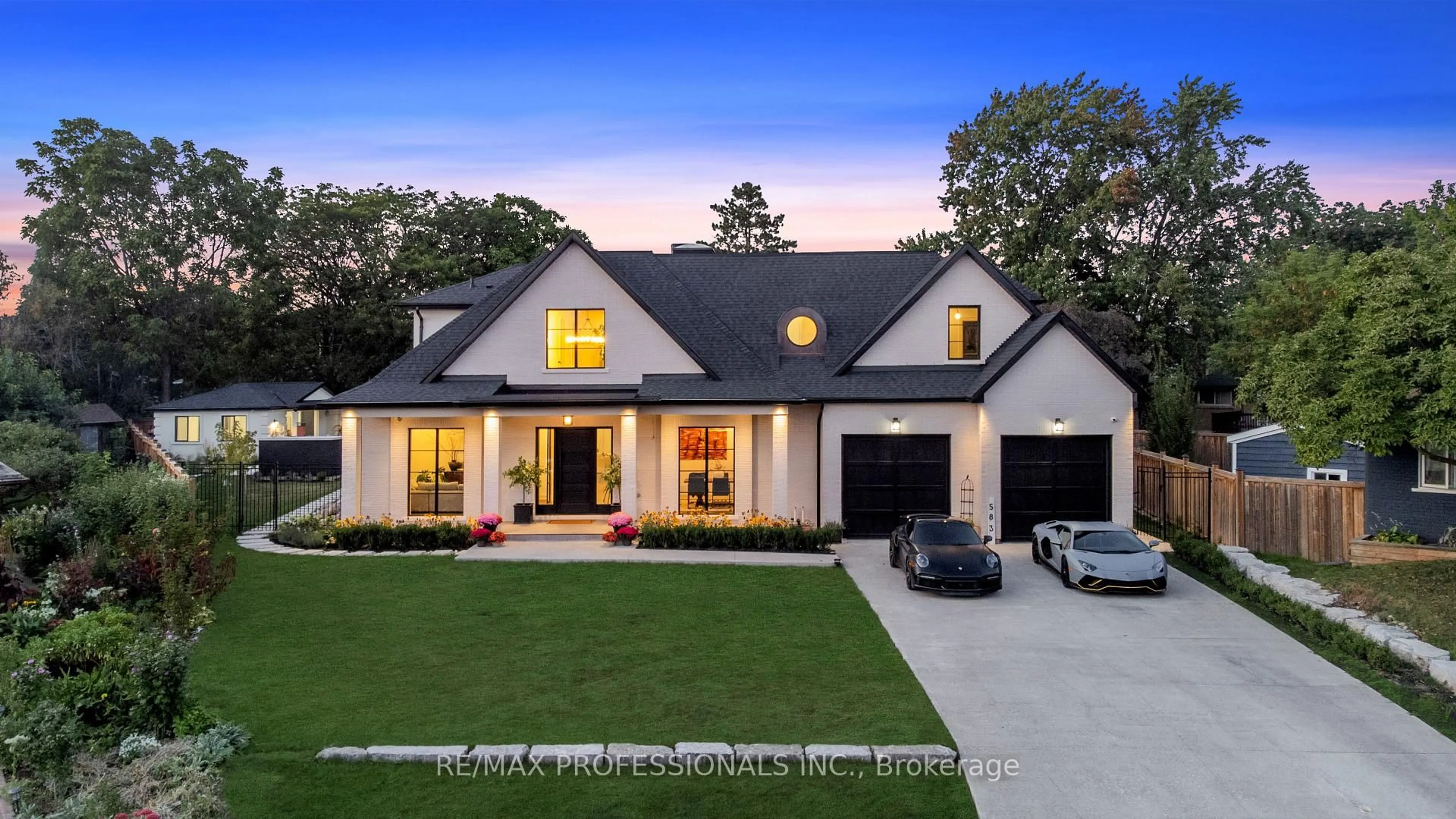 Home with brick exterior material, street for 583 Weir Ave, Oakville Ontario L6L 4X3