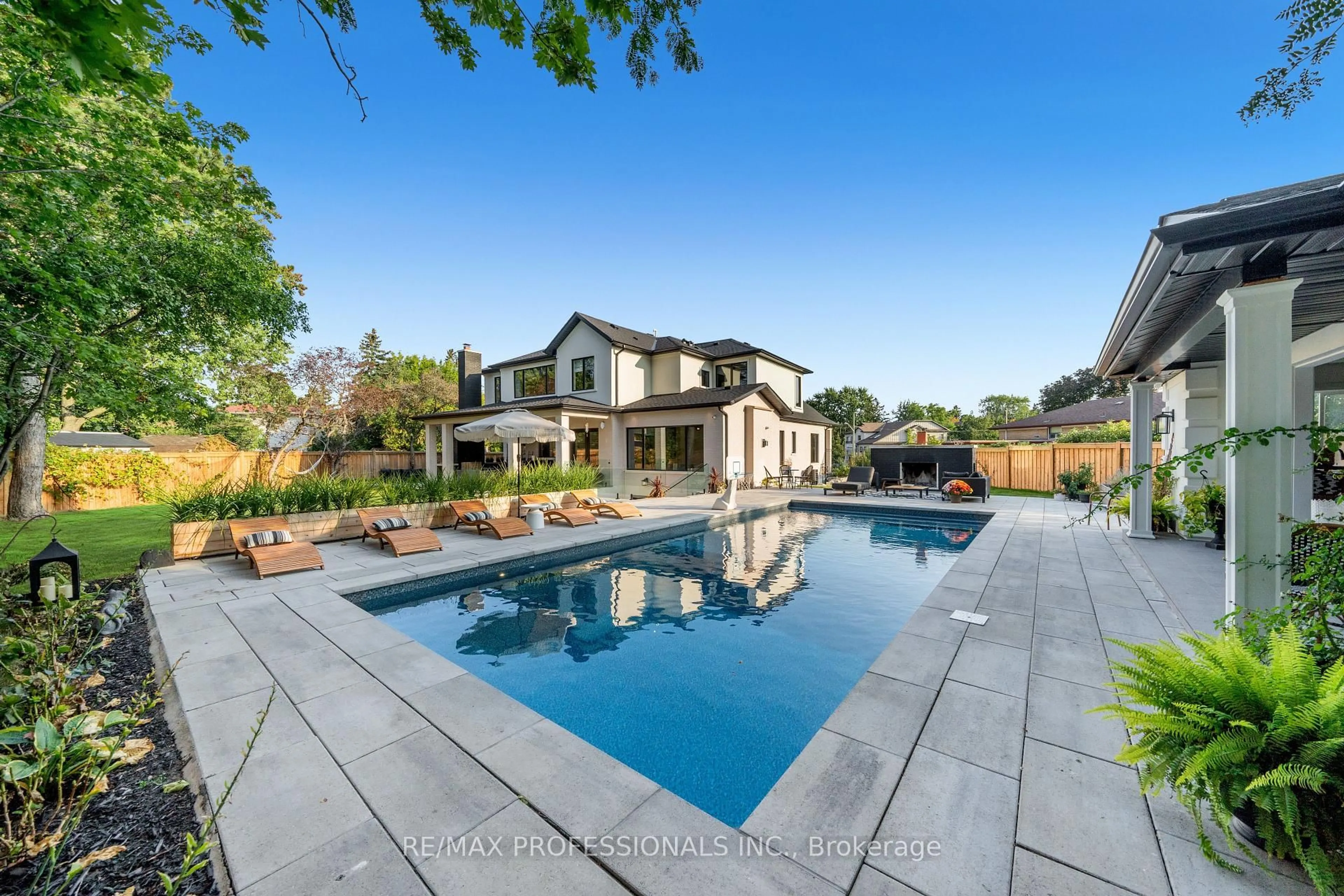 Unknown for 583 Weir Ave, Oakville Ontario L6L 4X3
