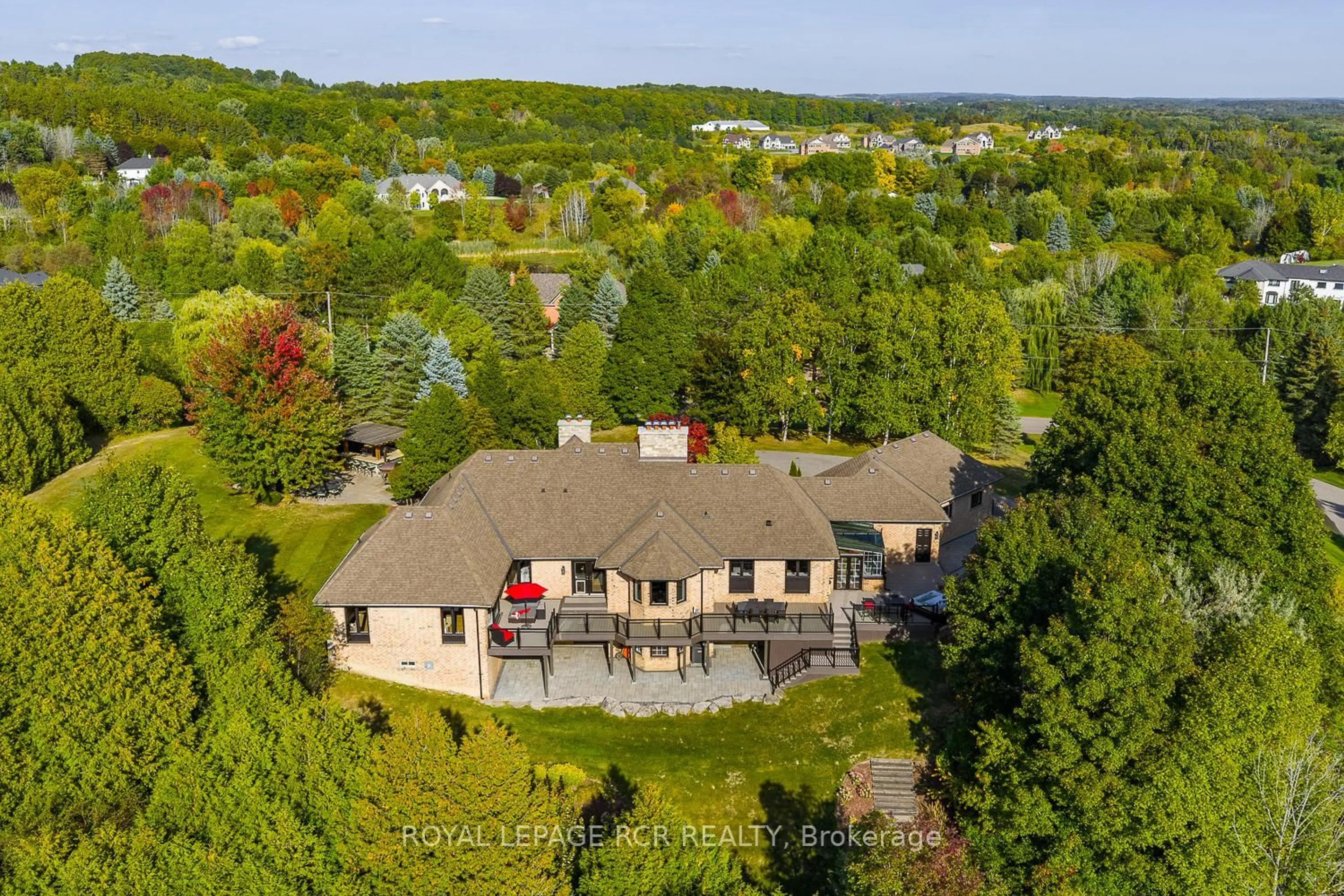 A pic from outside/outdoor area/front of a property/back of a property/a pic from drone, unknown for 36 Matson Dr, Caledon Ontario L7E 0A9