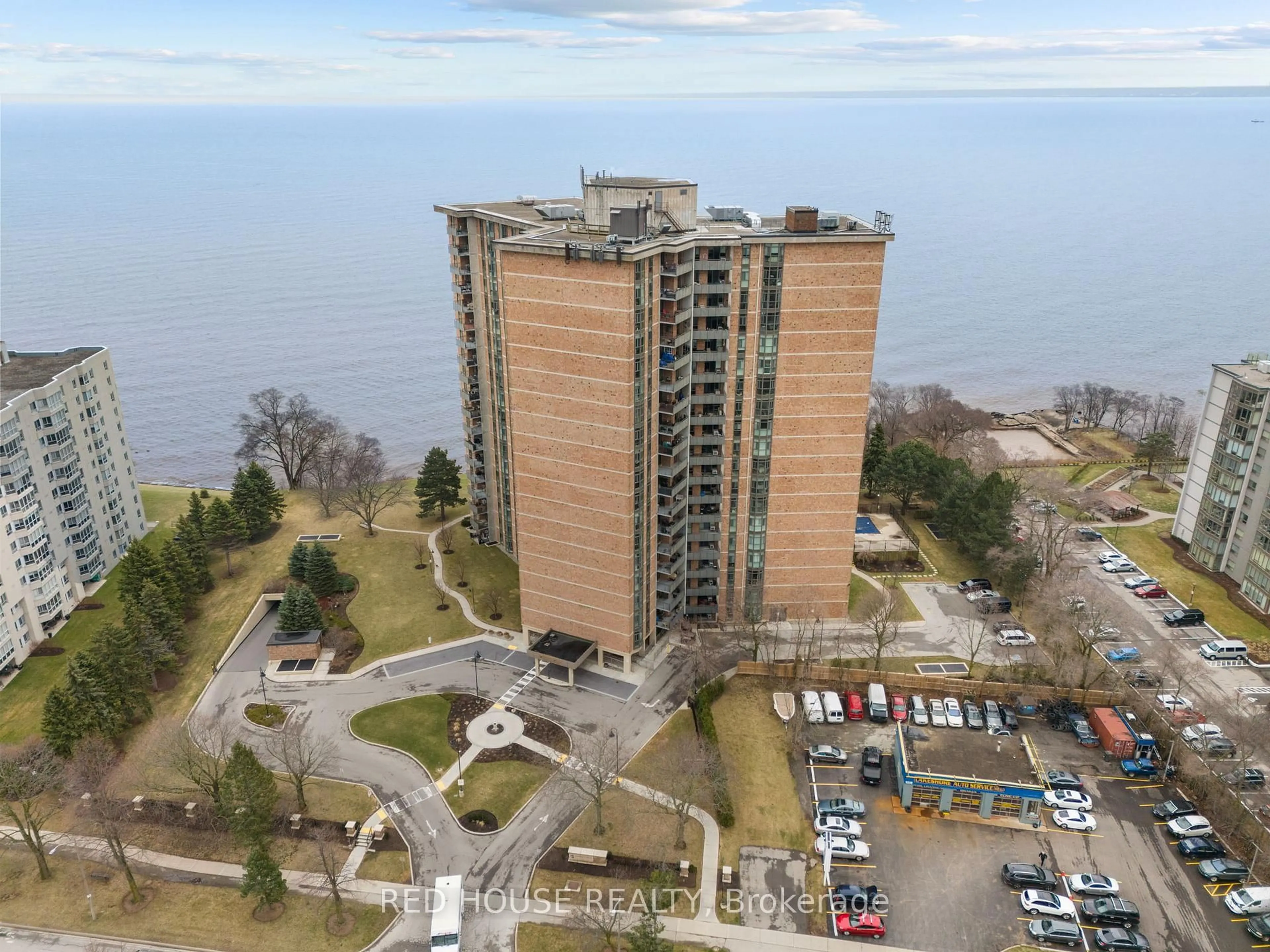 A pic from outside/outdoor area/front of a property/back of a property/a pic from drone, water/lake/river/ocean view for 5250 Lakeshore Rd #809, Burlington Ontario L7L 5L2