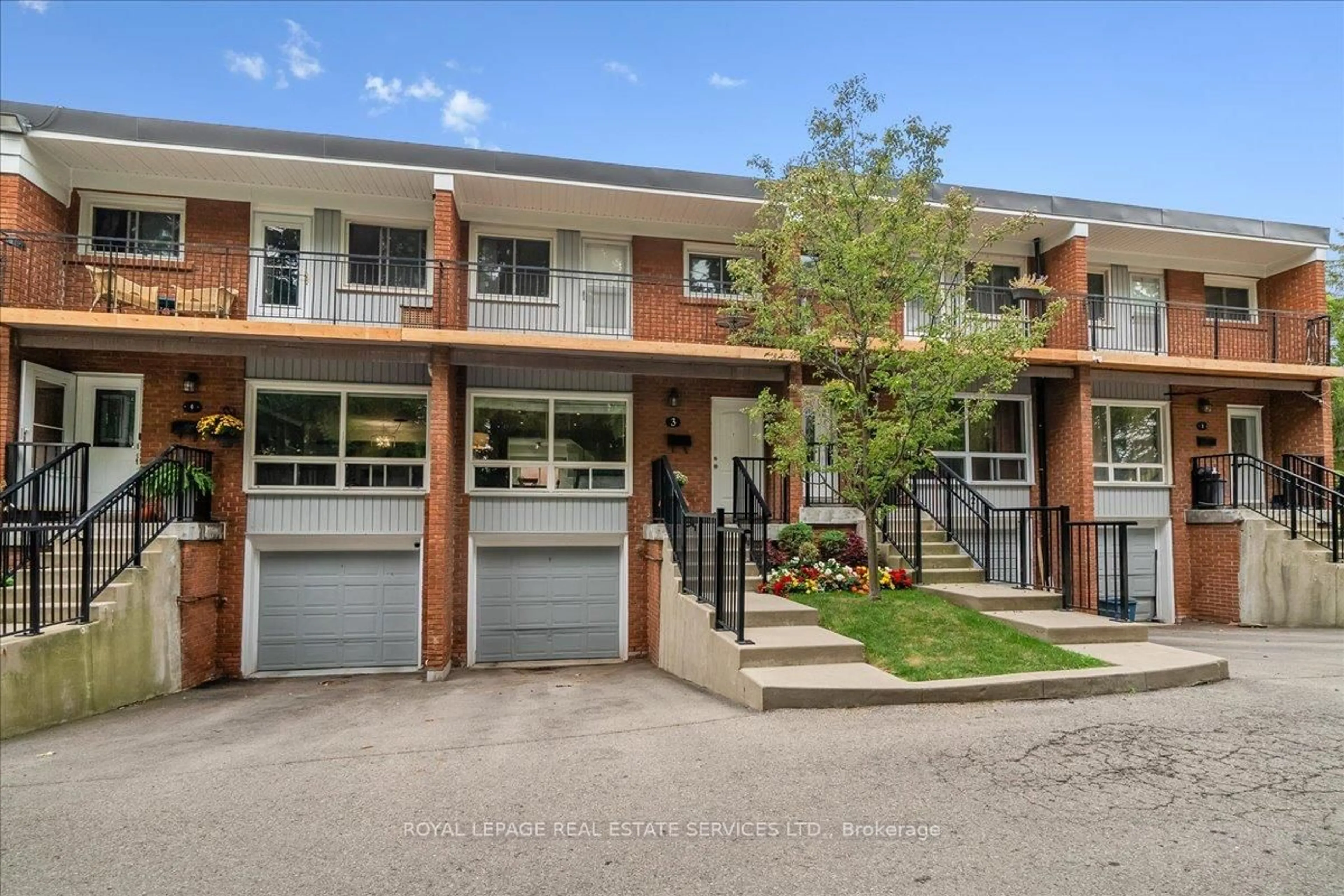 Home with brick exterior material, street for 3011 Centennial Dr #3, Burlington Ontario L7M 1B3