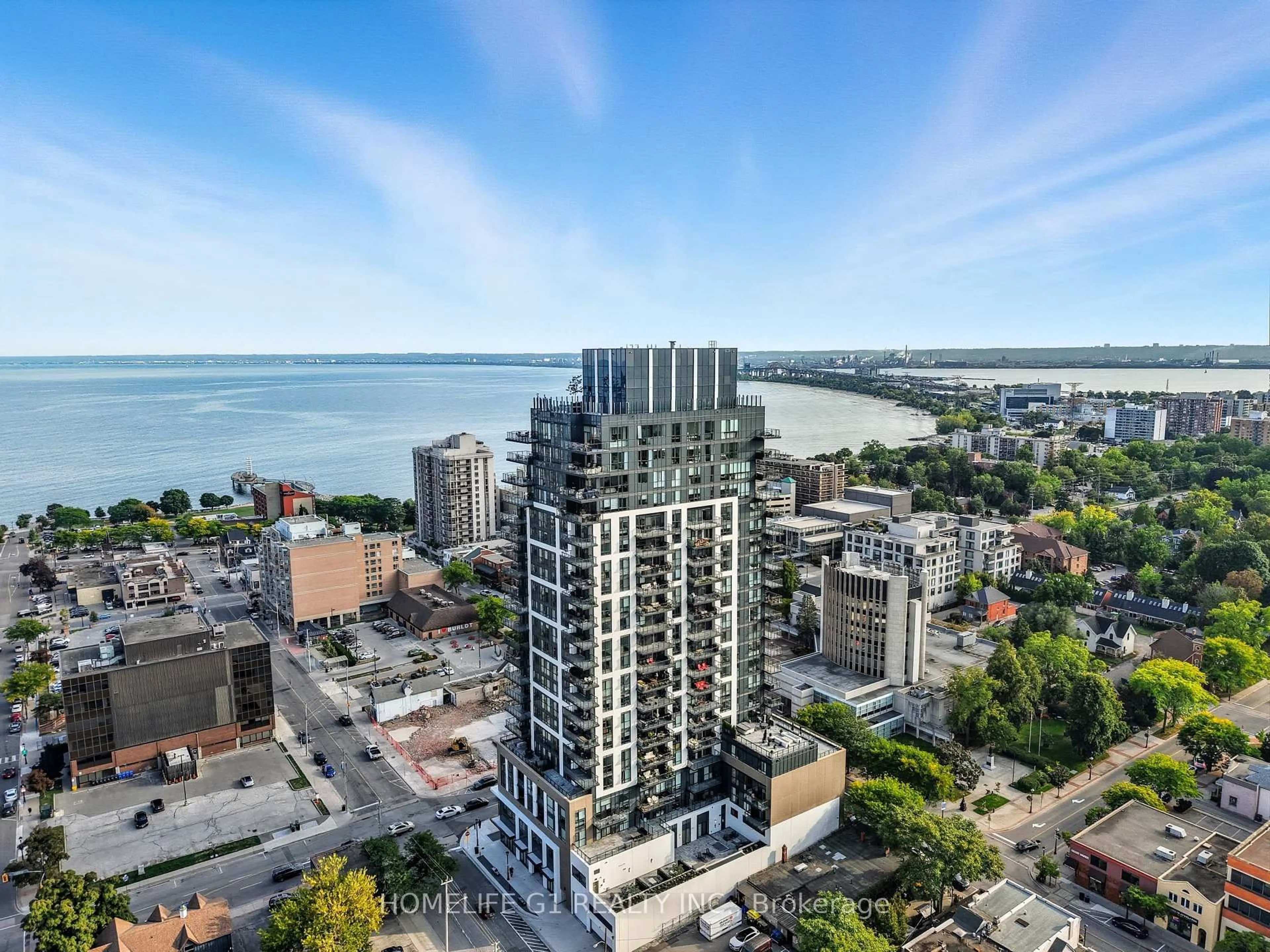 A pic from outside/outdoor area/front of a property/back of a property/a pic from drone, city buildings view from balcony for 2007 James St #2002, Burlington Ontario L7R 0G7