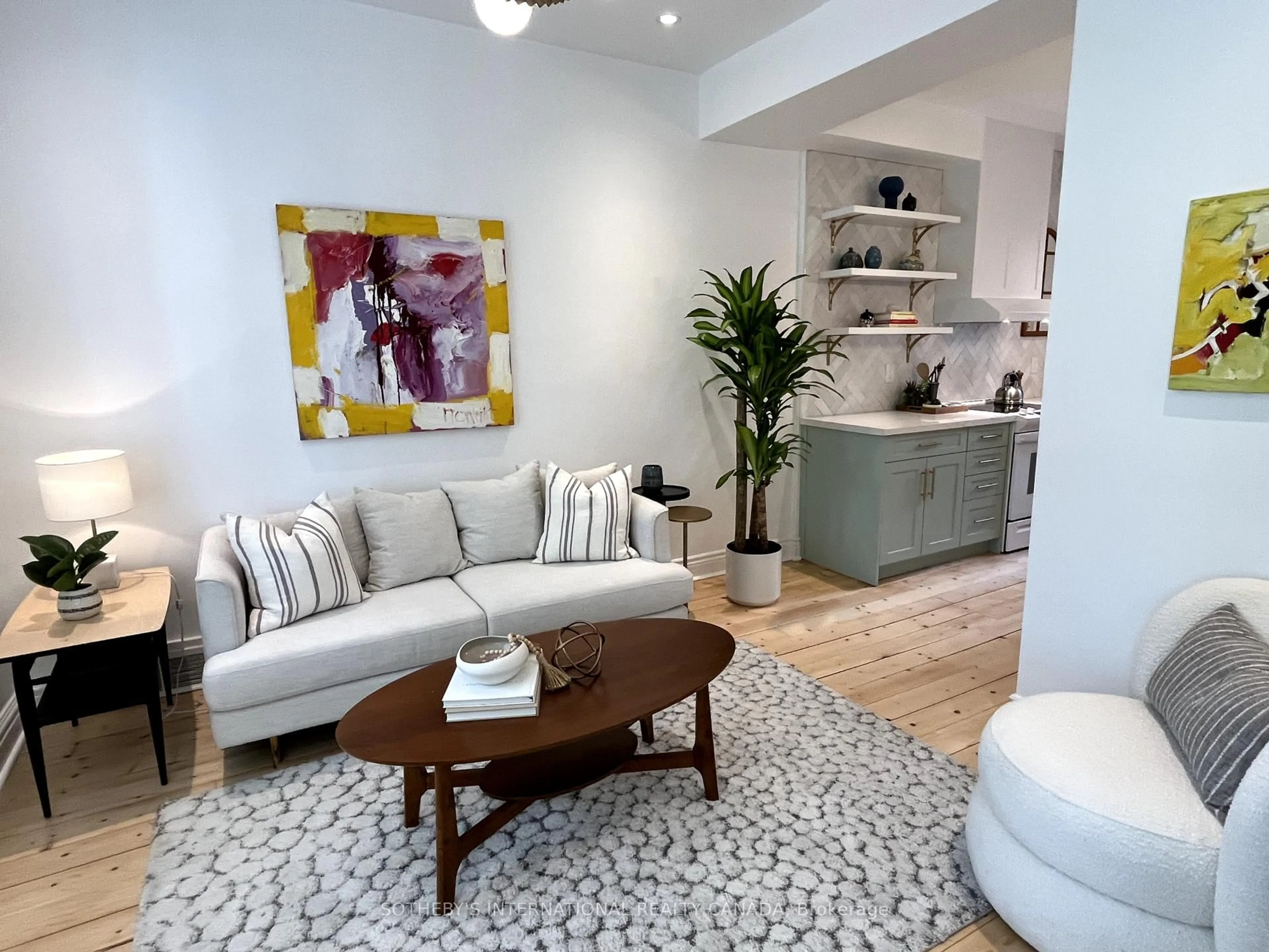 Living room with furniture, unknown for 442 Salem Ave, Toronto Ontario M6H 3E1