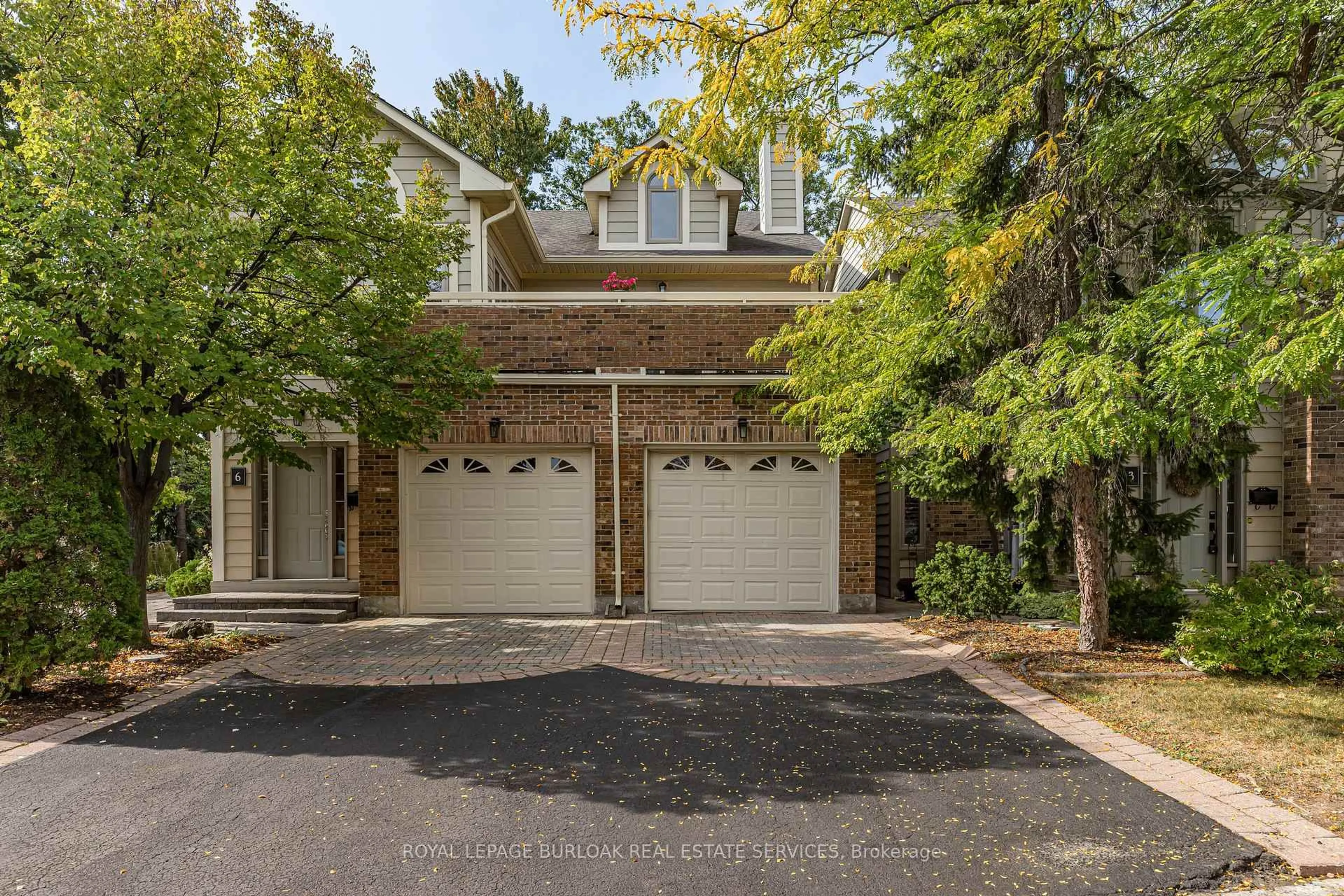 Home with brick exterior material, street for 3230 New St #5, Burlington Ontario L7N 1M8