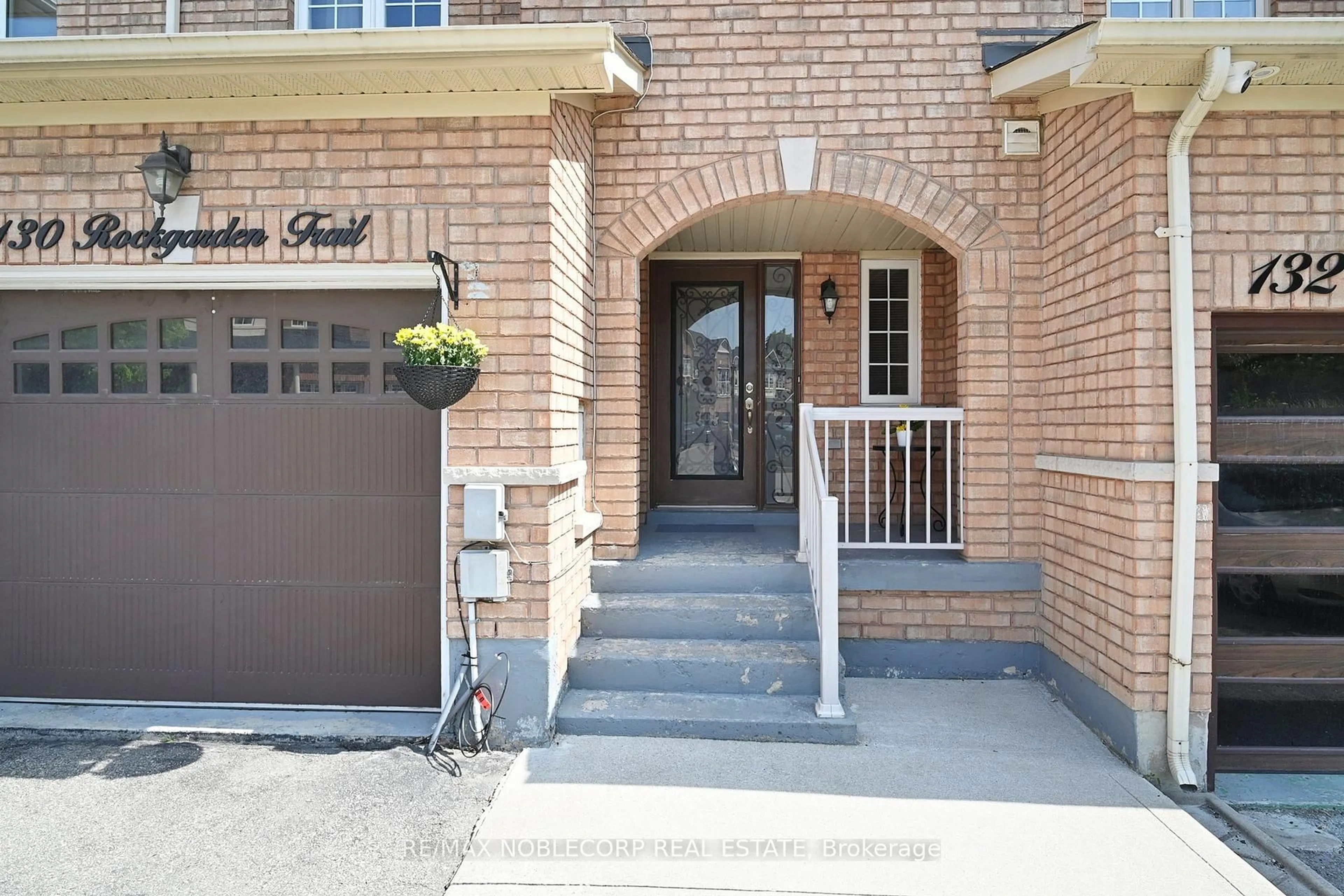Unknown for 130 Rockgarden Tr, Brampton Ontario L6R 3N2