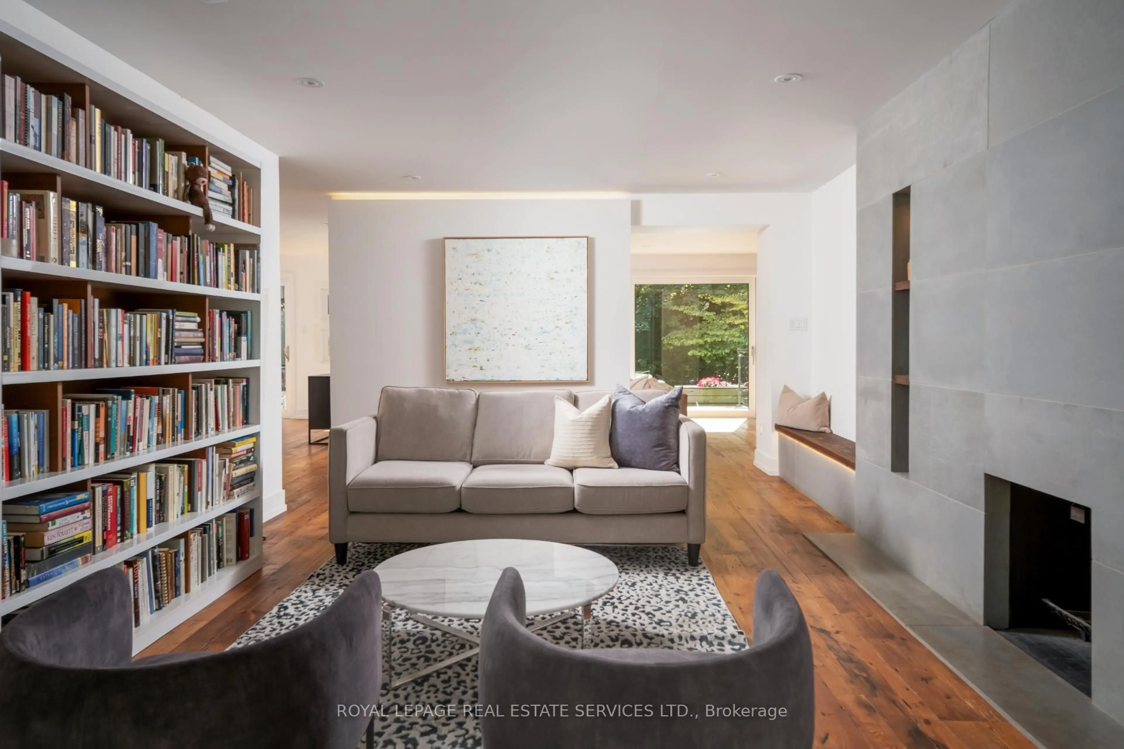 Living room with furniture, unknown for 15 Pinehurst Cres, Toronto Ontario M9A 3A4