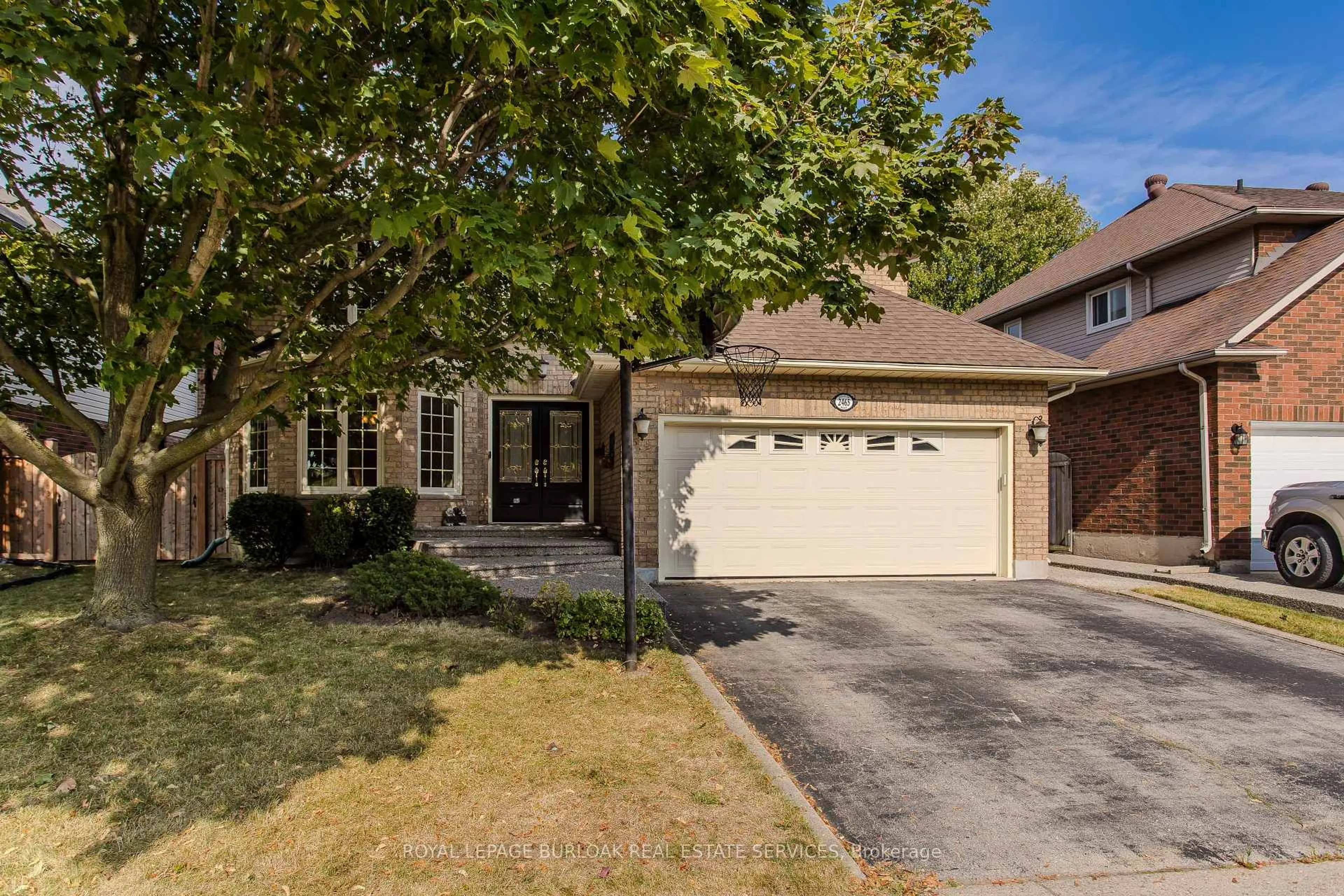 Home with brick exterior material, street for 2465 Headon Rd, Burlington Ontario L7M 4G2