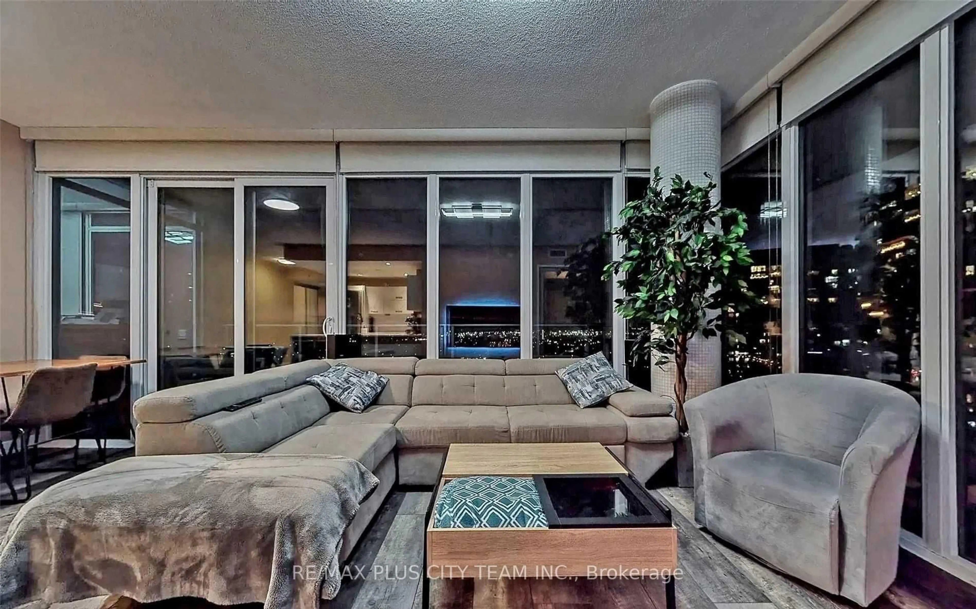 Living room with furniture, unknown for 88 Park Lawn Rd #2316, Toronto Ontario M8Y 0B5