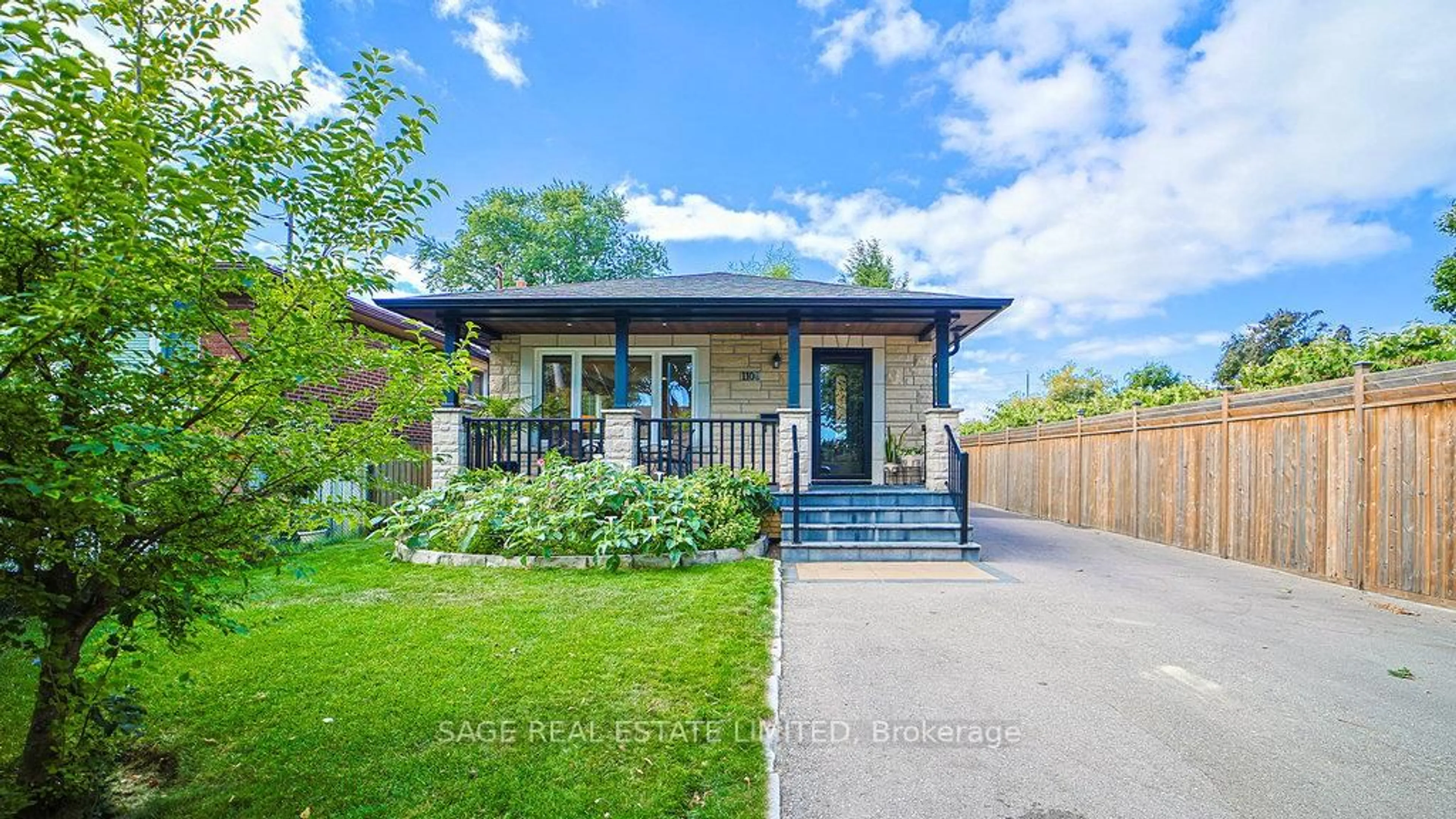 Home with brick exterior material, street for 1106 Meredith Ave, Mississauga Ontario L5E 2E1