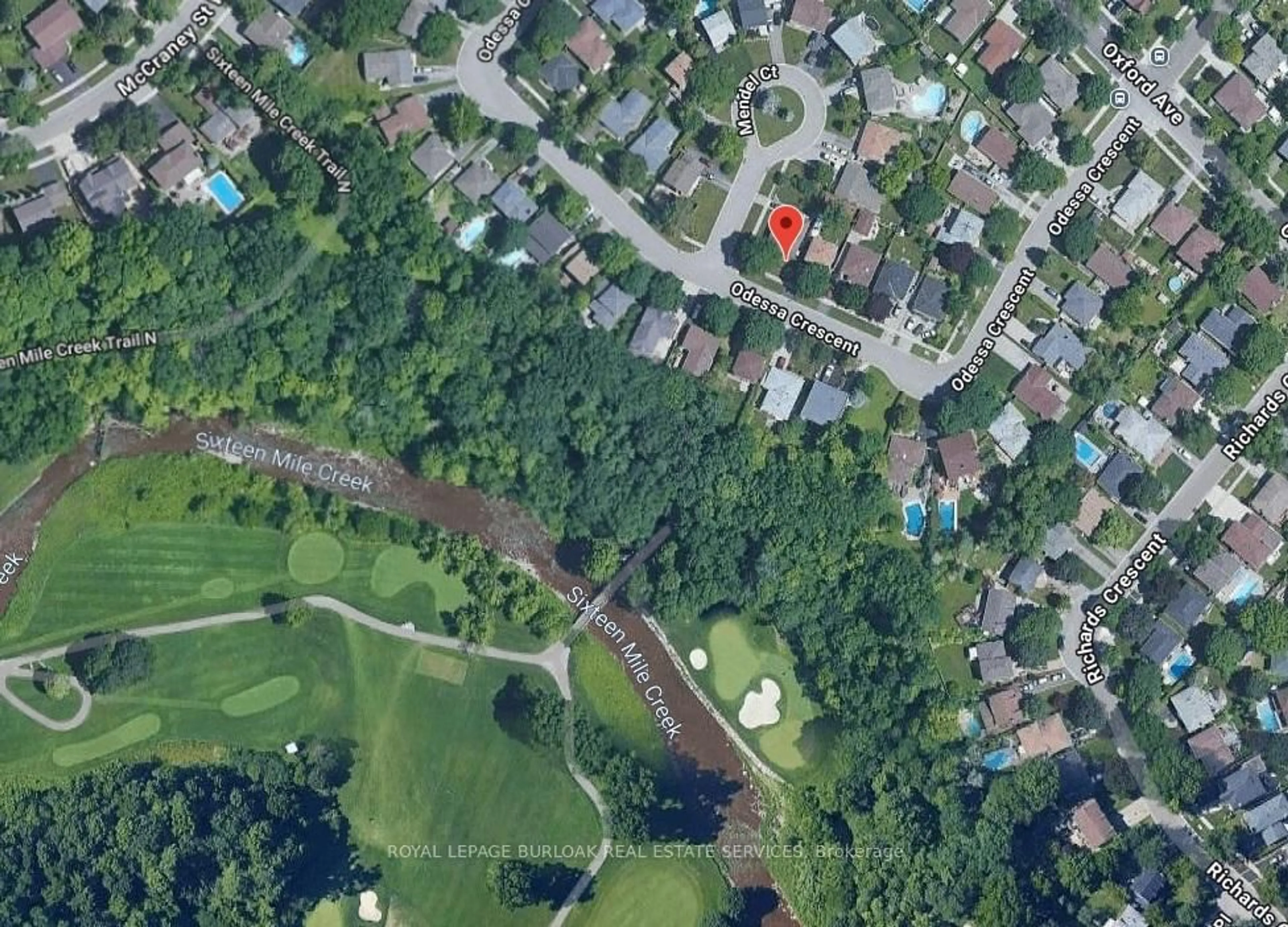 A pic from outside/outdoor area/front of a property/back of a property/a pic from drone, unknown for 196 Mendel Crt, Oakville Ontario L6H 1G8