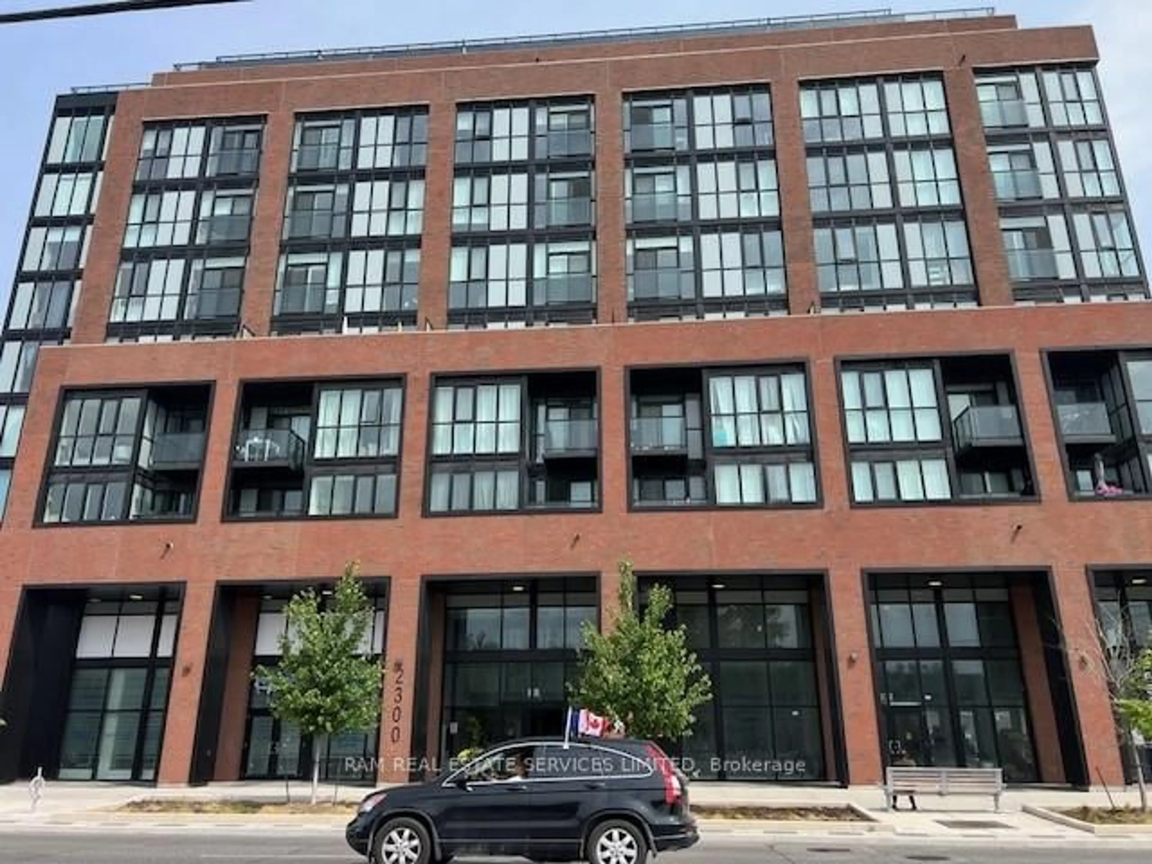 Unknown for 2300 st clair Ave #627, Toronto Ontario M6N 1K8