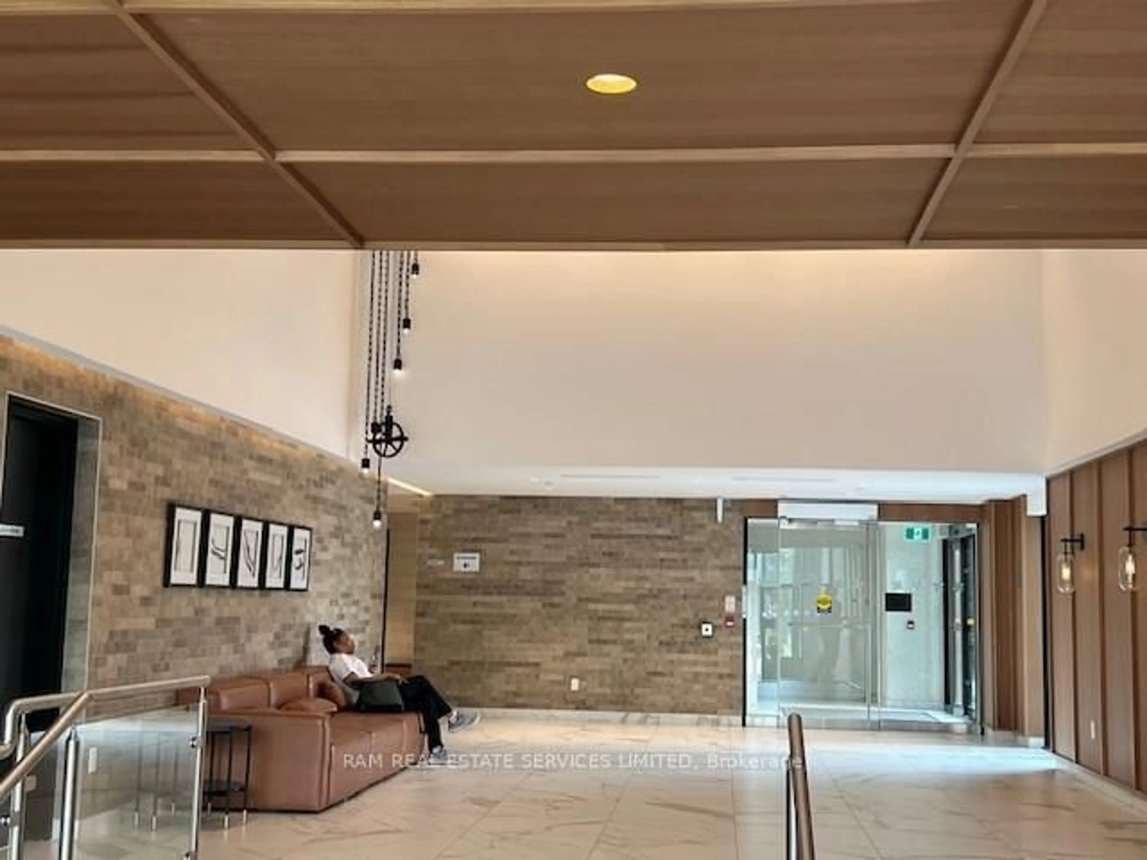 Lobby for 2300 st clair Ave #627, Toronto Ontario M6N 1K8