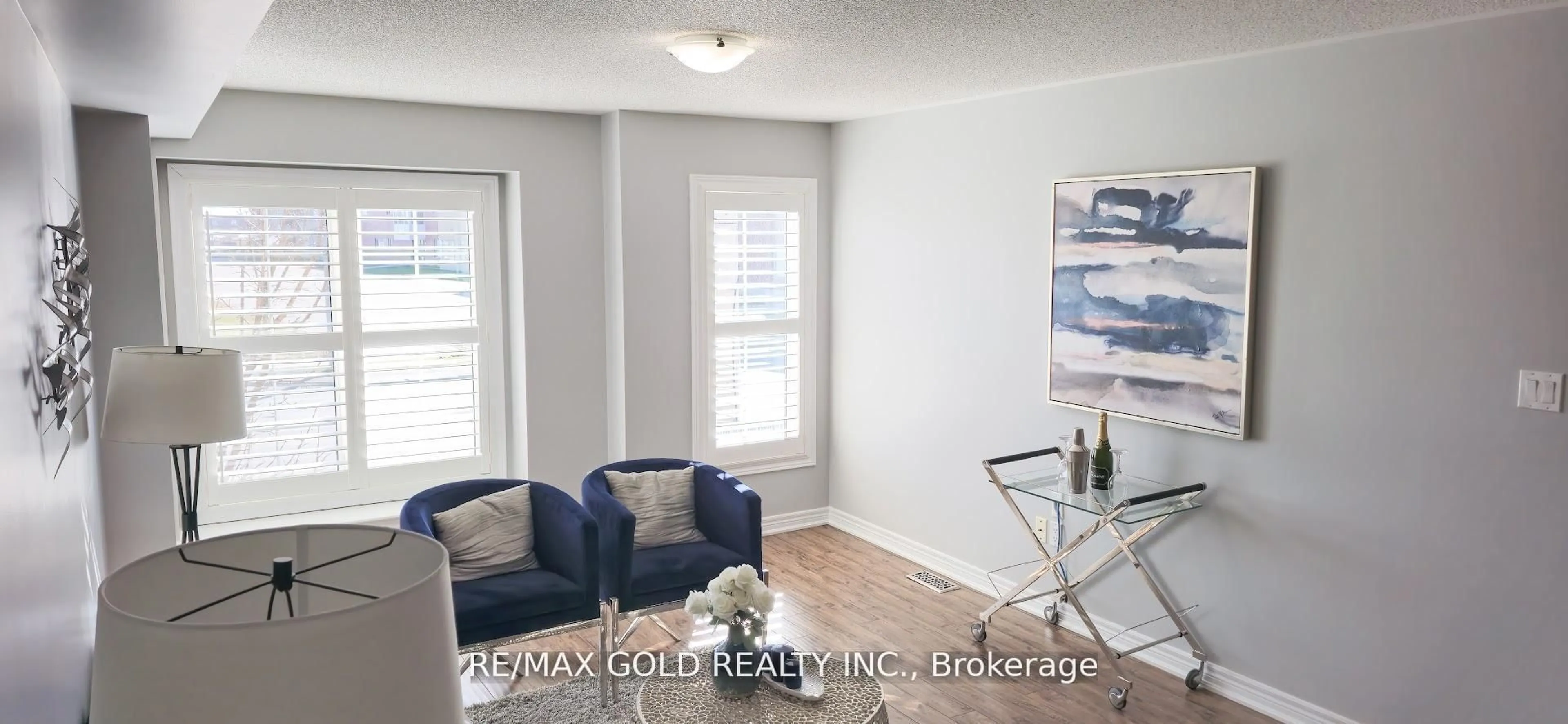 Living room with furniture, unknown for 8 Tilden Rd, Brampton Ontario L6R 0W5