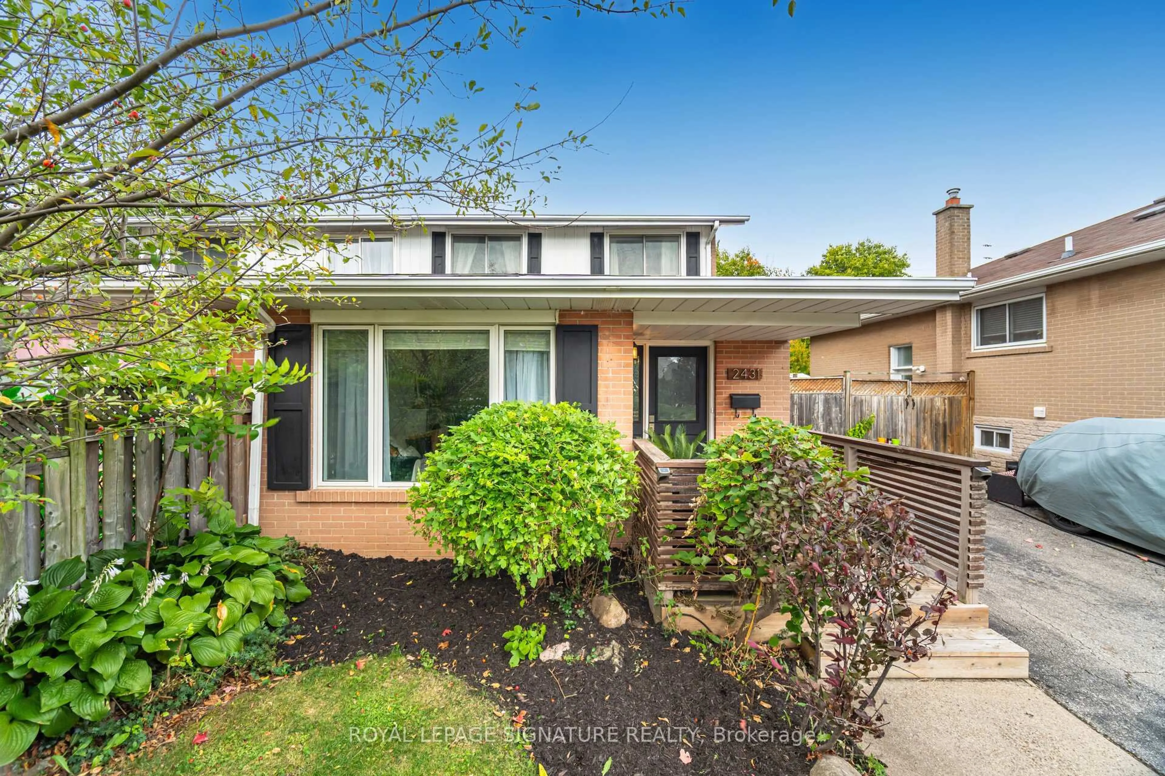 Home with brick exterior material, street for 2431 Padstow Cres, Mississauga Ontario L5J 2G2