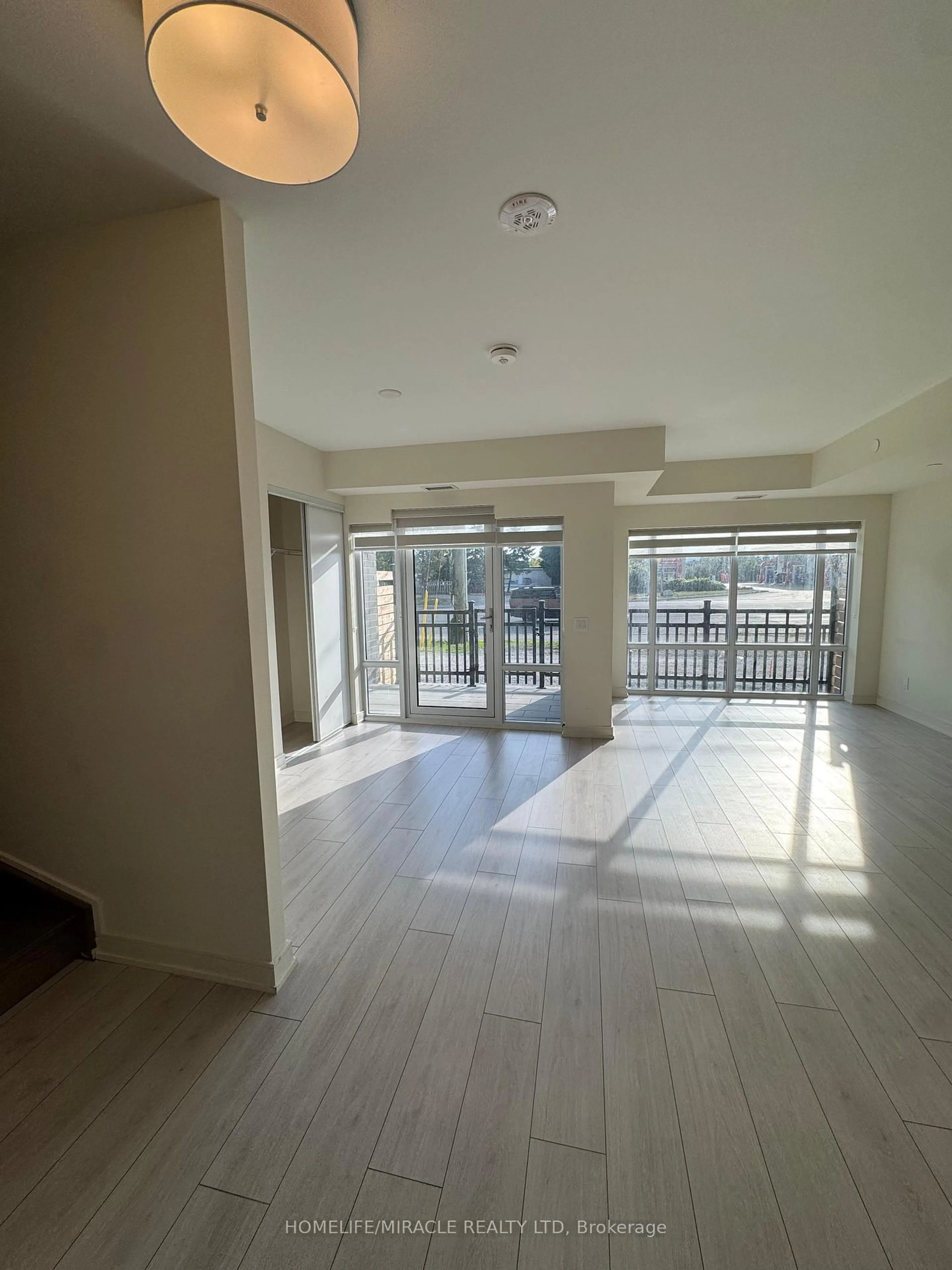Unknown for 8010 Derry Rd #104, Milton Ontario L9T 3L3