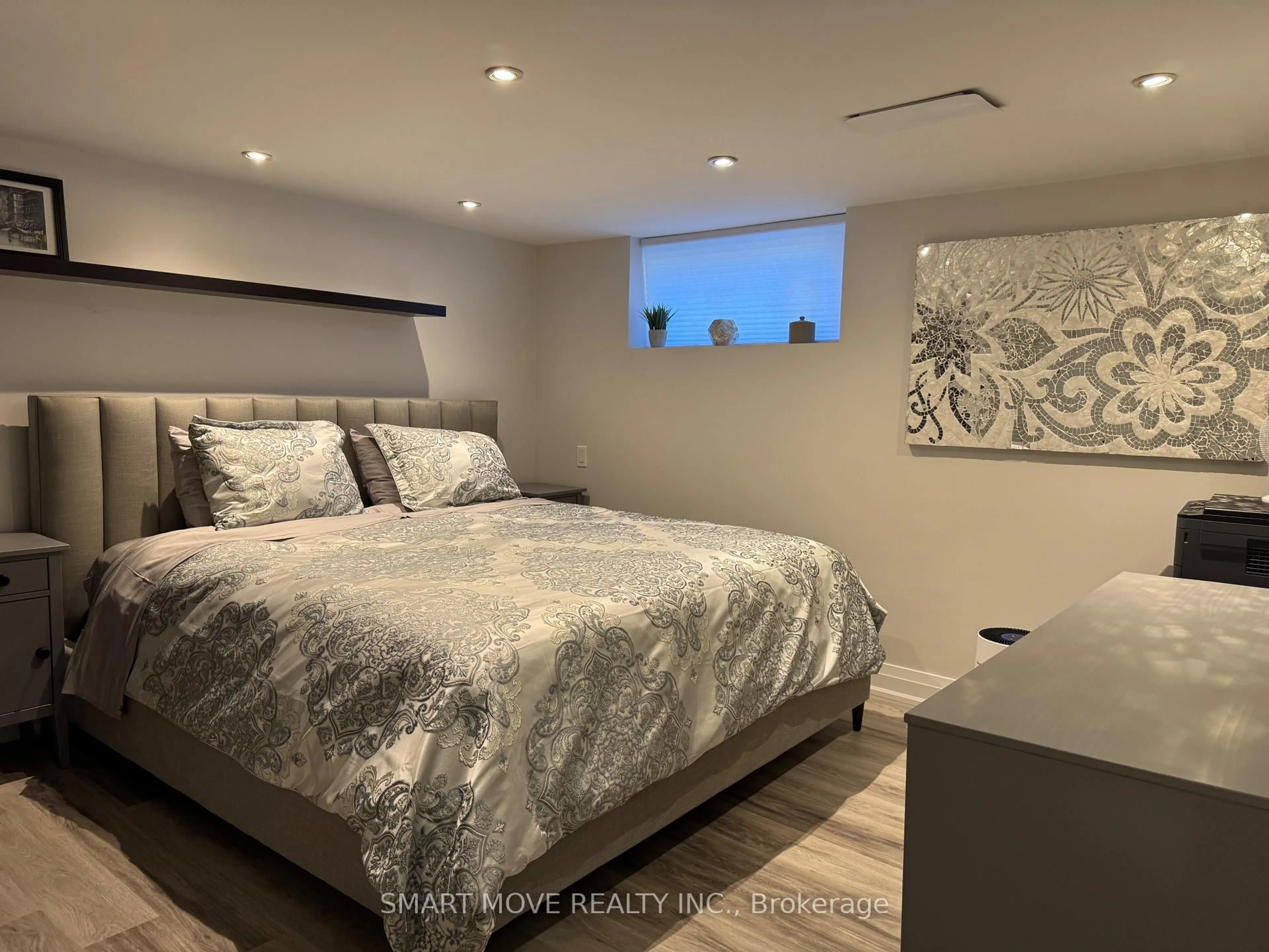 Bedroom with bed, unknown for 32 Burnelm Dr, Toronto Ontario M9B 4N3