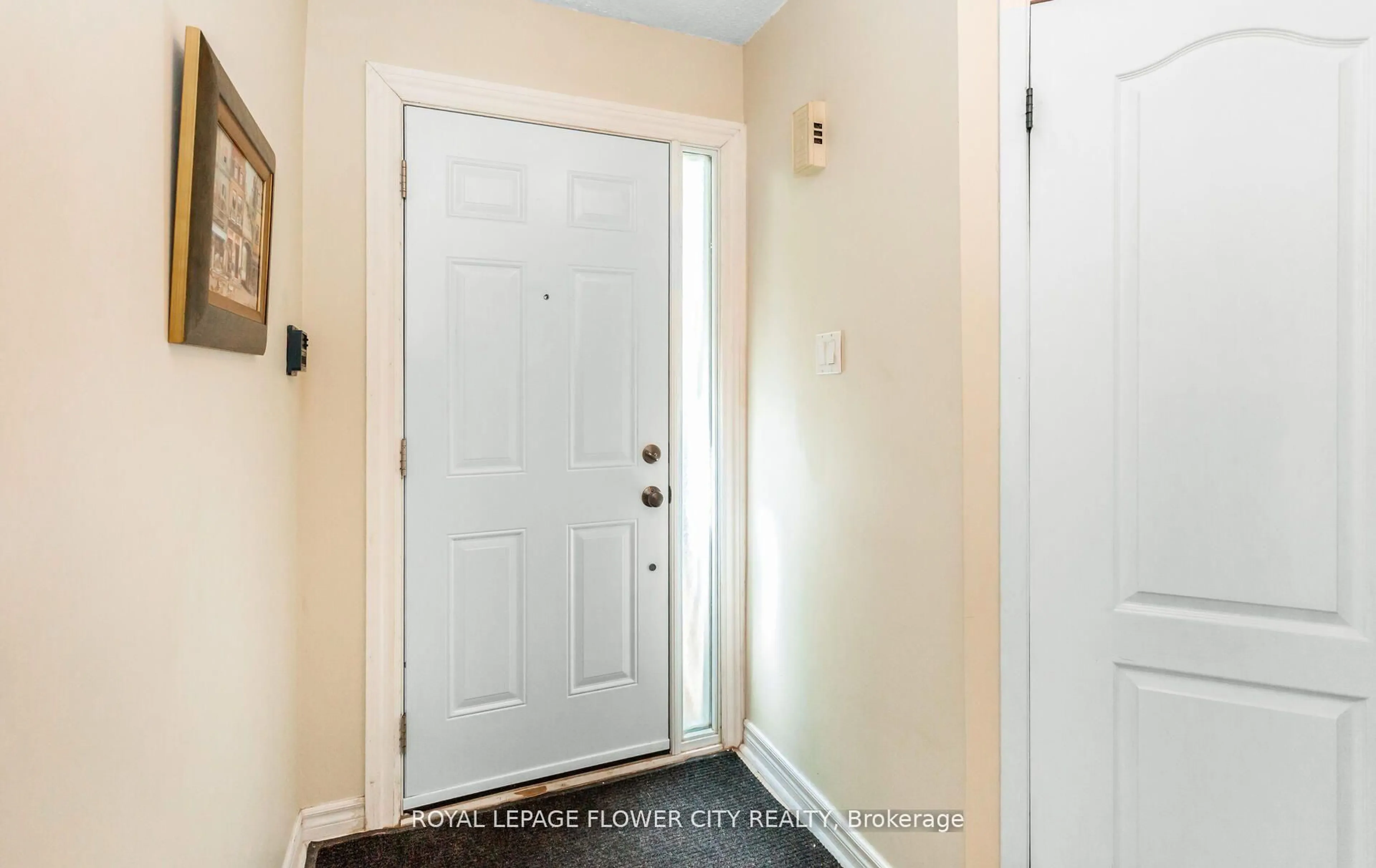 Indoor entryway for 41 Chipstead Ave, Brampton Ontario L6X 4H2