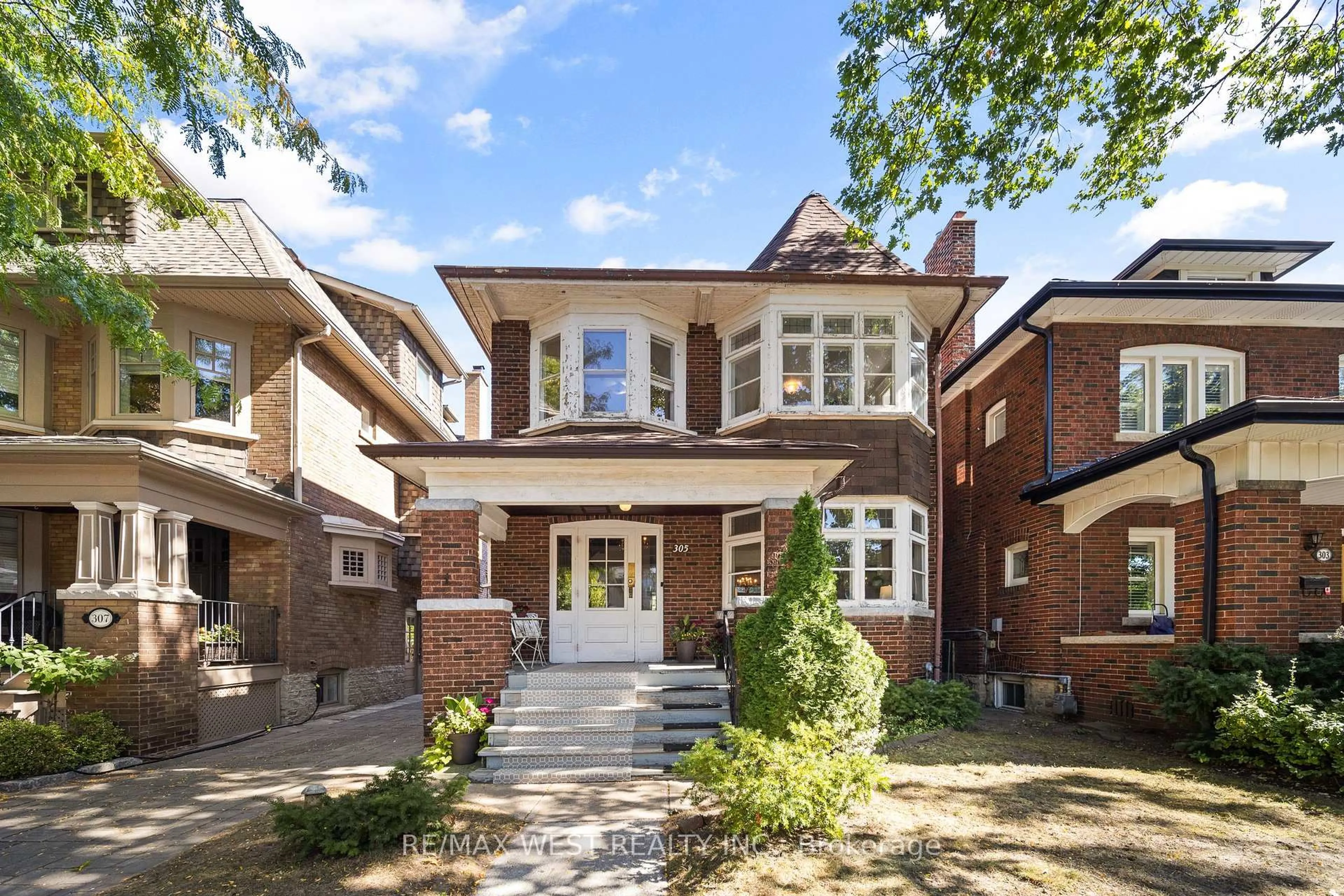 Home with brick exterior material, street for 305 Kennedy Ave, Toronto Ontario M6P 3C4