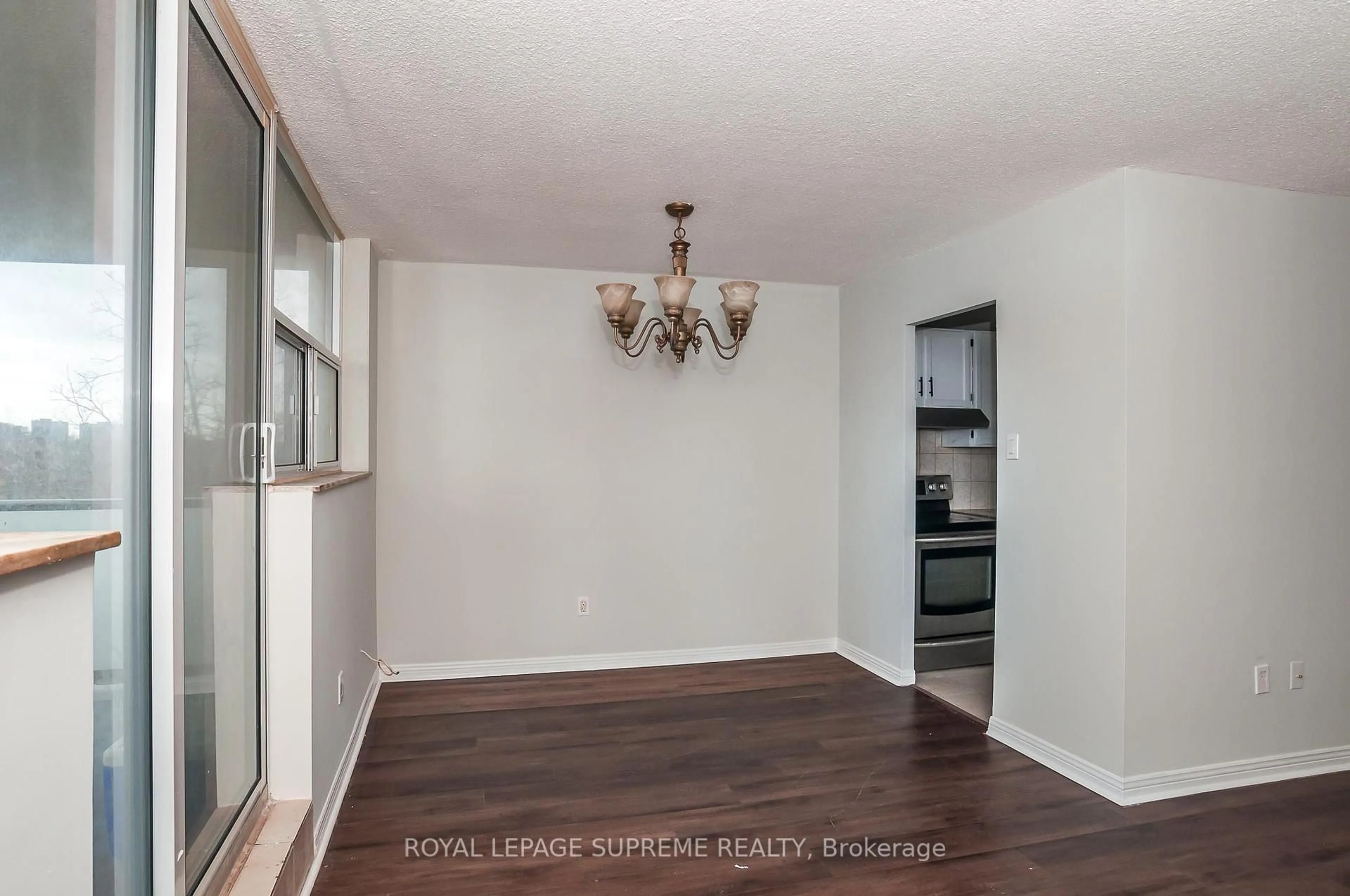 Dining room, wood/laminate floor for 2130 Weston Rd #501, Toronto Ontario M9N 3R9