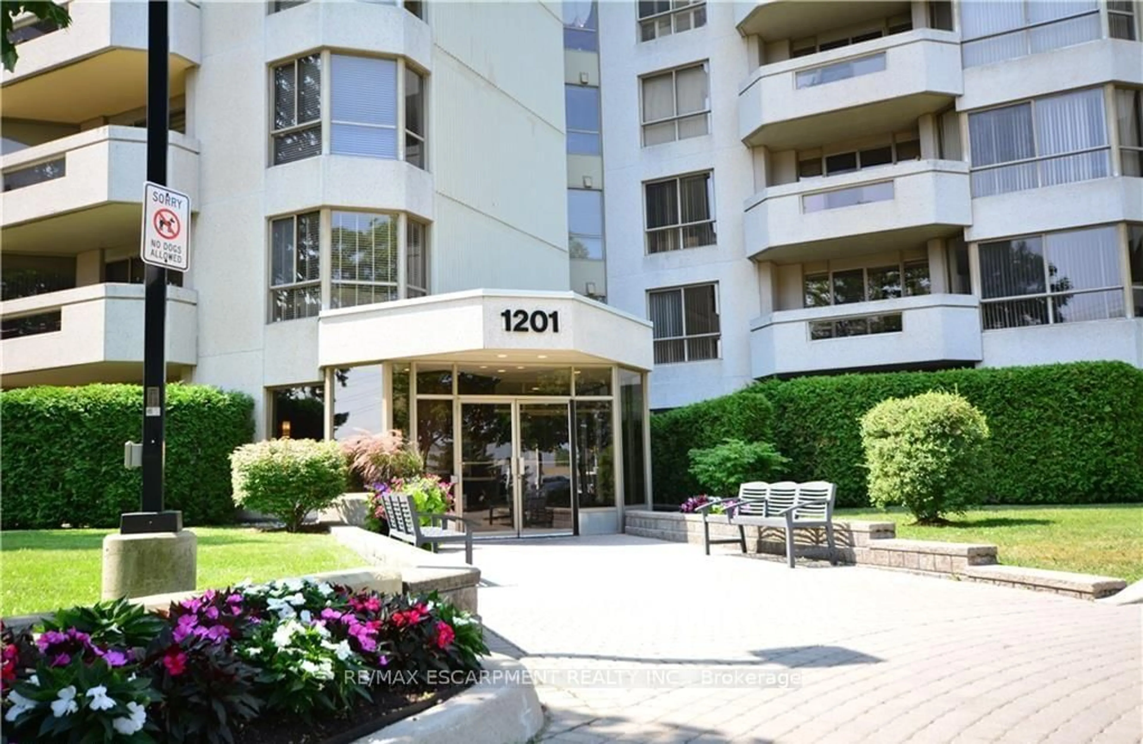 Unknown for 1201 North Shore Blvd #302, Burlington Ontario L7S 1Z5