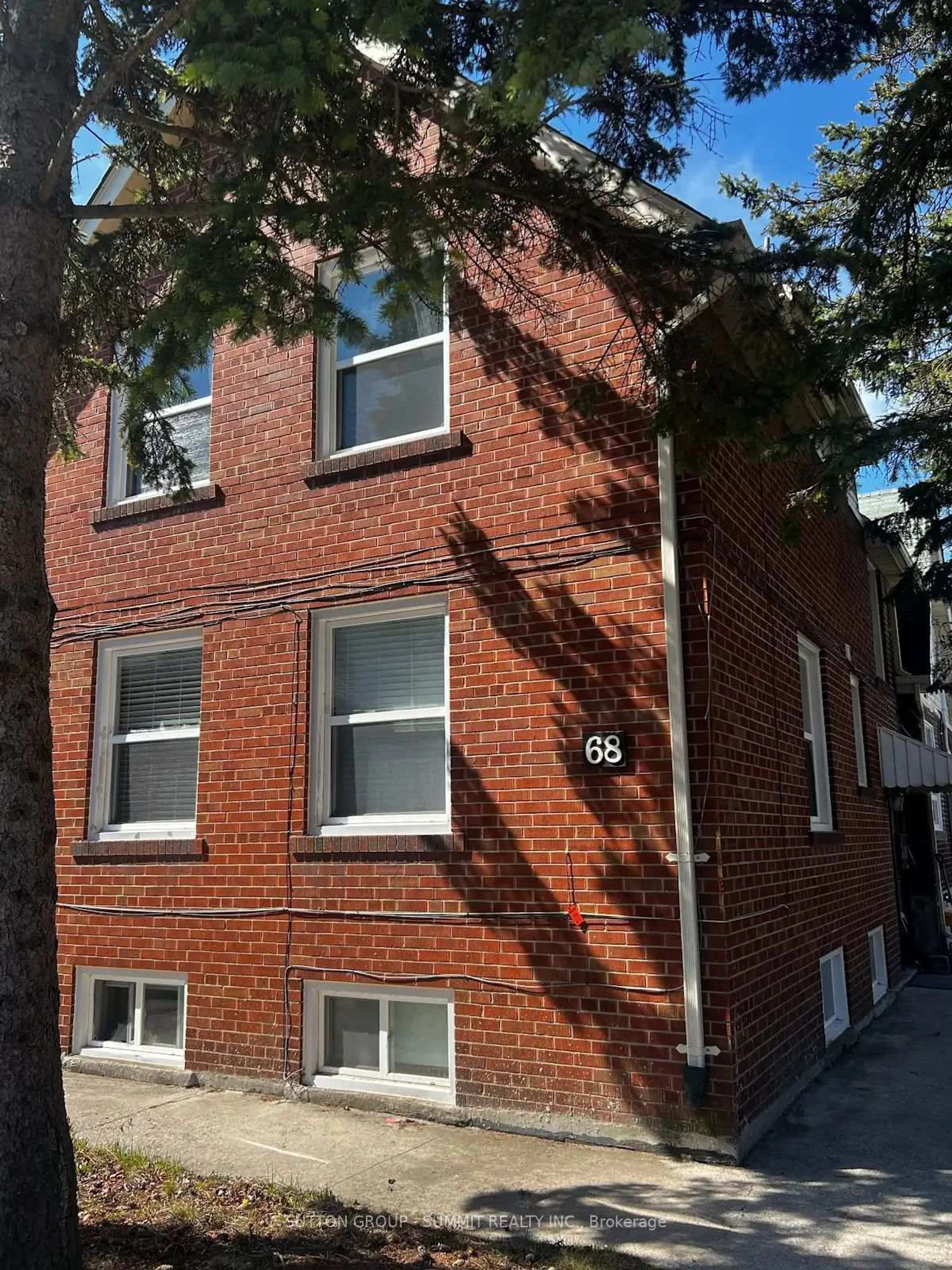 Home with brick exterior material, street for 68 NINTH St, Toronto Ontario M8V 3E3