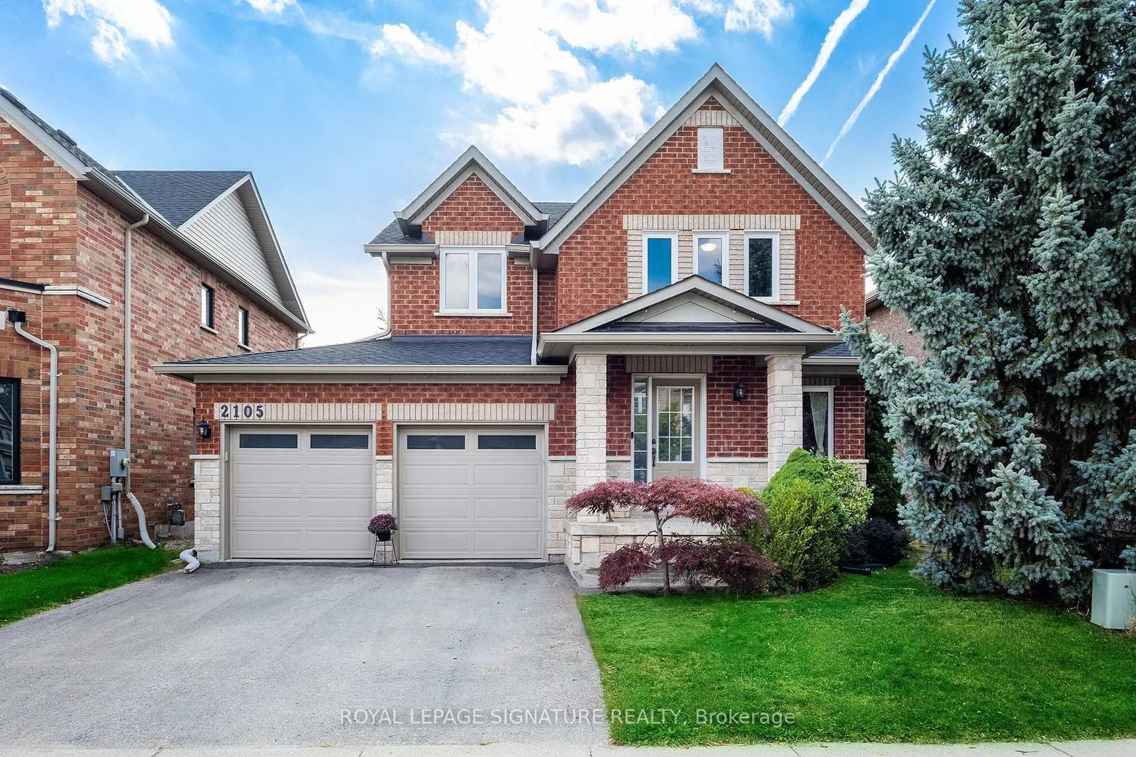 Home with brick exterior material, street for 2105 Newell Cres, Burlington Ontario L7L 7C3