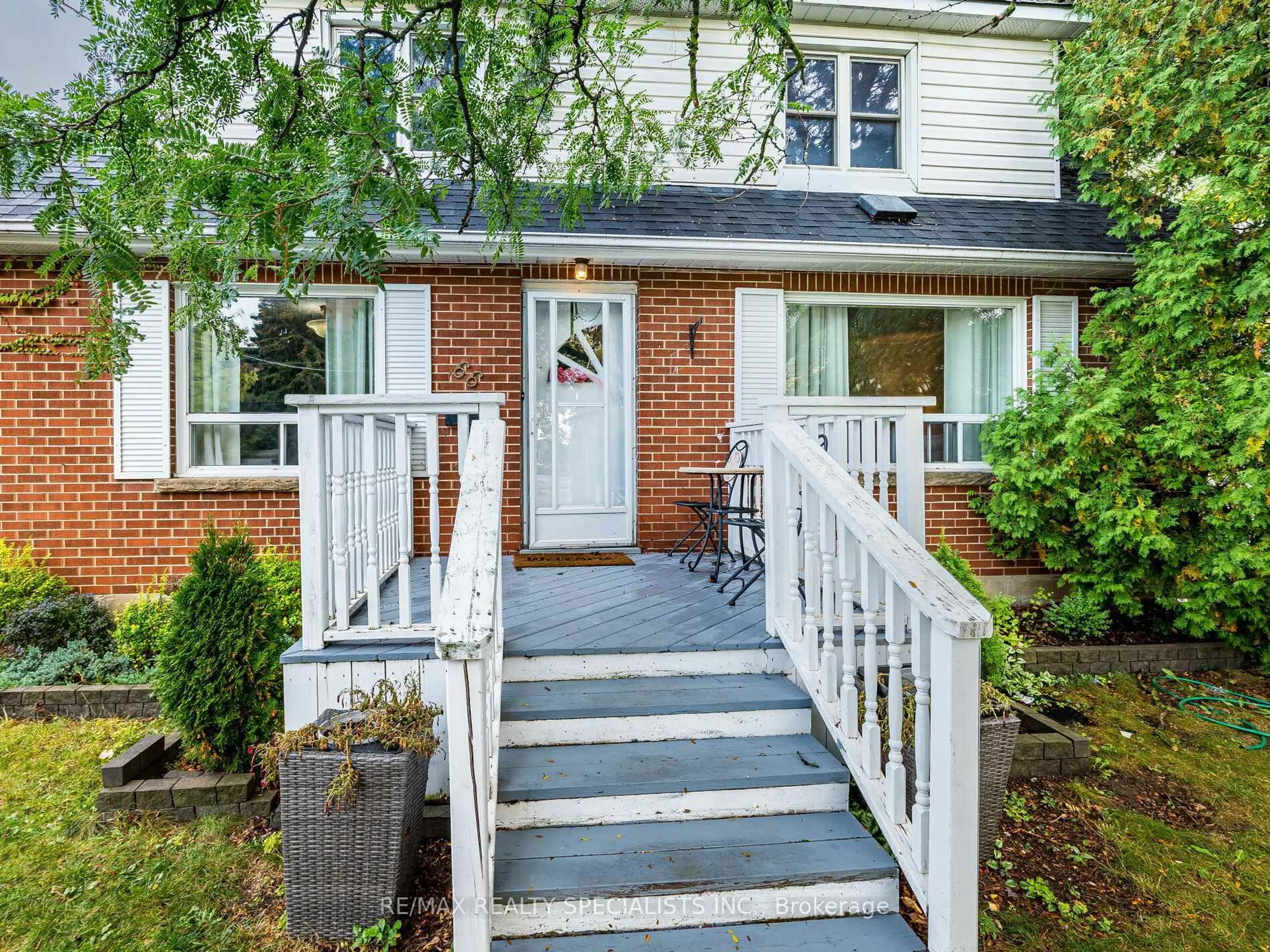Unknown for 66 McMurchy Ave, Brampton Ontario L6X 1Y2