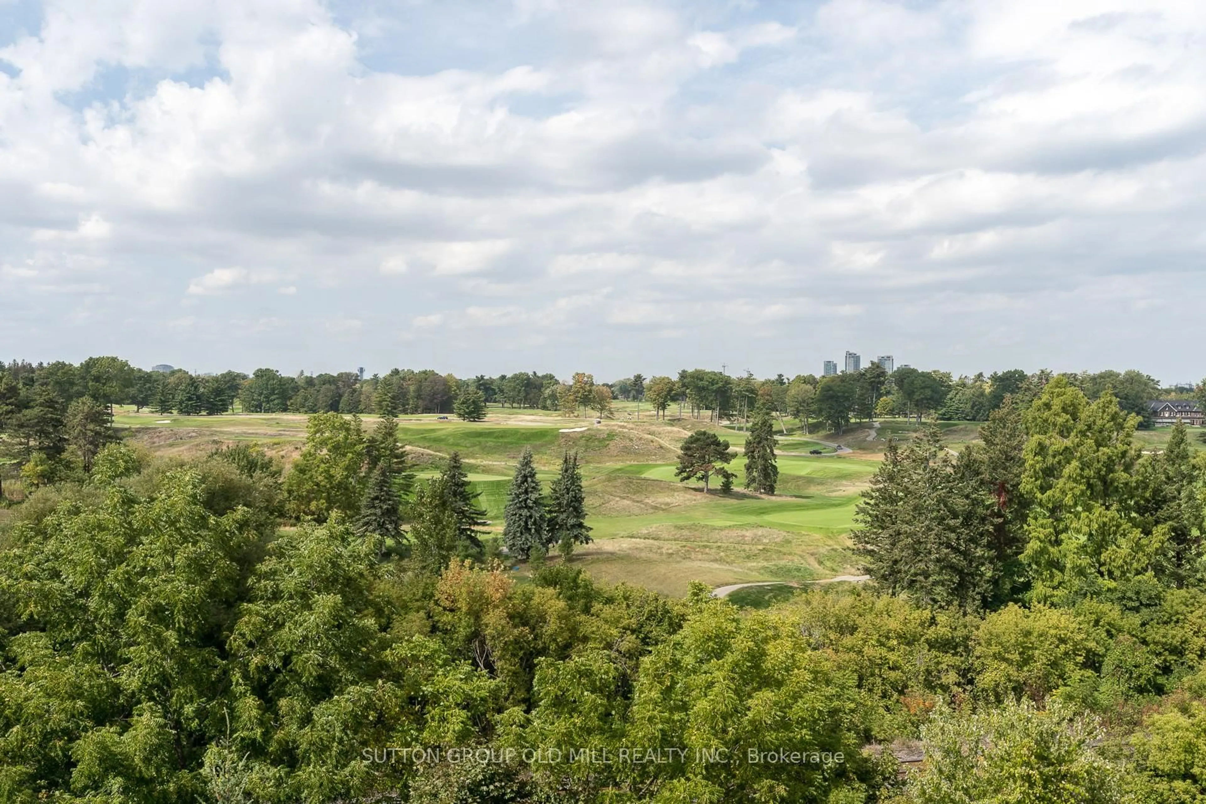 A pic from outside/outdoor area/front of a property/back of a property/a pic from drone, forest/trees view for 1485 Lakeshore Rd #1014, Mississauga Ontario L5E 3G2